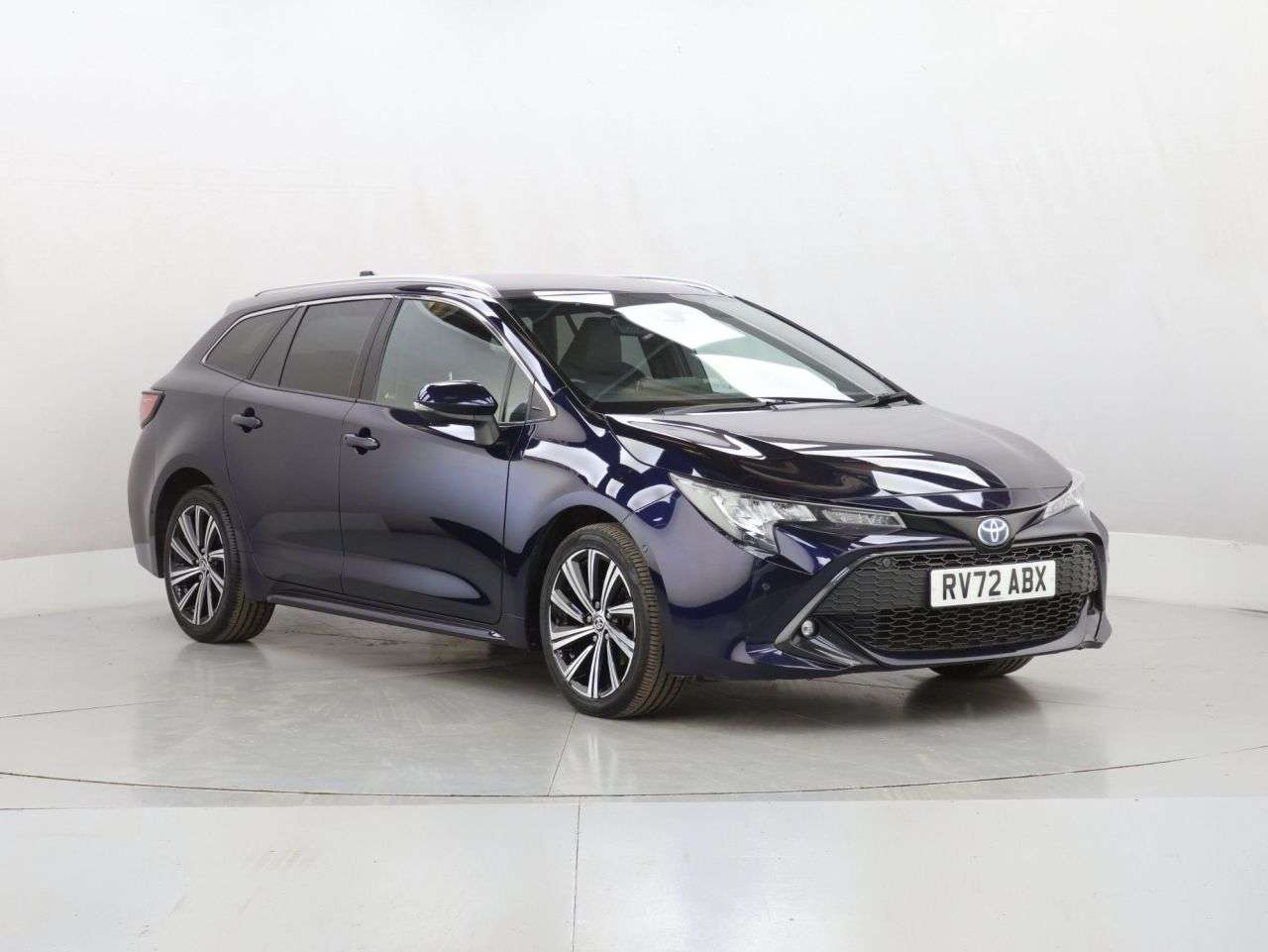 A 2022 TOYOTA COROLLA 1.8 VVT-h Design Touring Sports 5dr Petrol Hybrid CVT Euro 6 (s/s) (140 ps) A 2022 TOYOTA COROLLA 1.8 VVT-h Design Touring Sports 5dr Petrol Hybrid CVT Euro 6 (s/s) (140 ps)