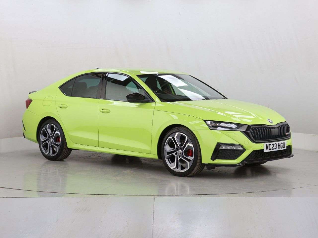 A 2023 SKODA OCTAVIA 2.0 TDI vRS Hatchback 5dr Diesel DSG Euro 6 (s/s) (200 ps) A 2023 SKODA OCTAVIA 2.0 TDI vRS Hatchback 5dr Diesel DSG Euro 6 (s/s) (200 ps)