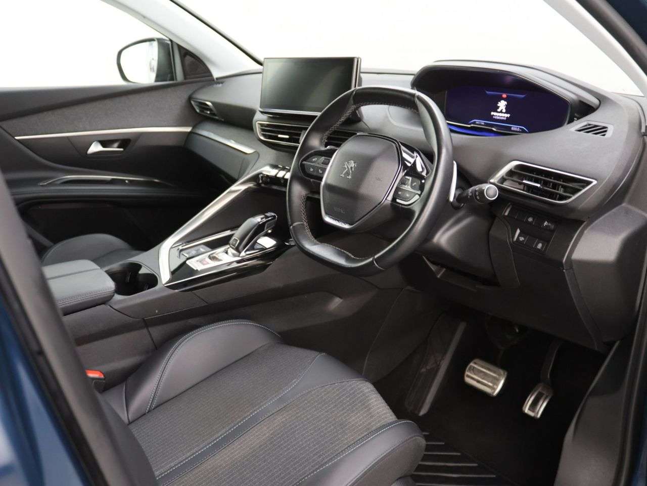 2023 PEUGEOT 3008 2023 PEUGEOT 3008