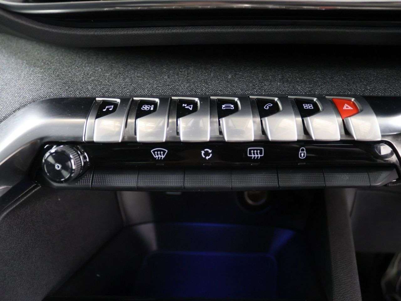 2023 PEUGEOT 3008 2023 PEUGEOT 3008