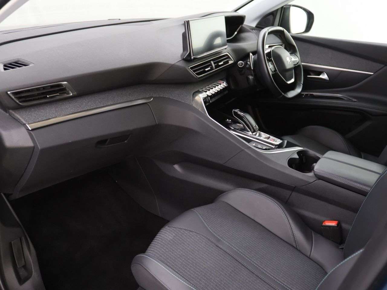 2023 PEUGEOT 3008 2023 PEUGEOT 3008