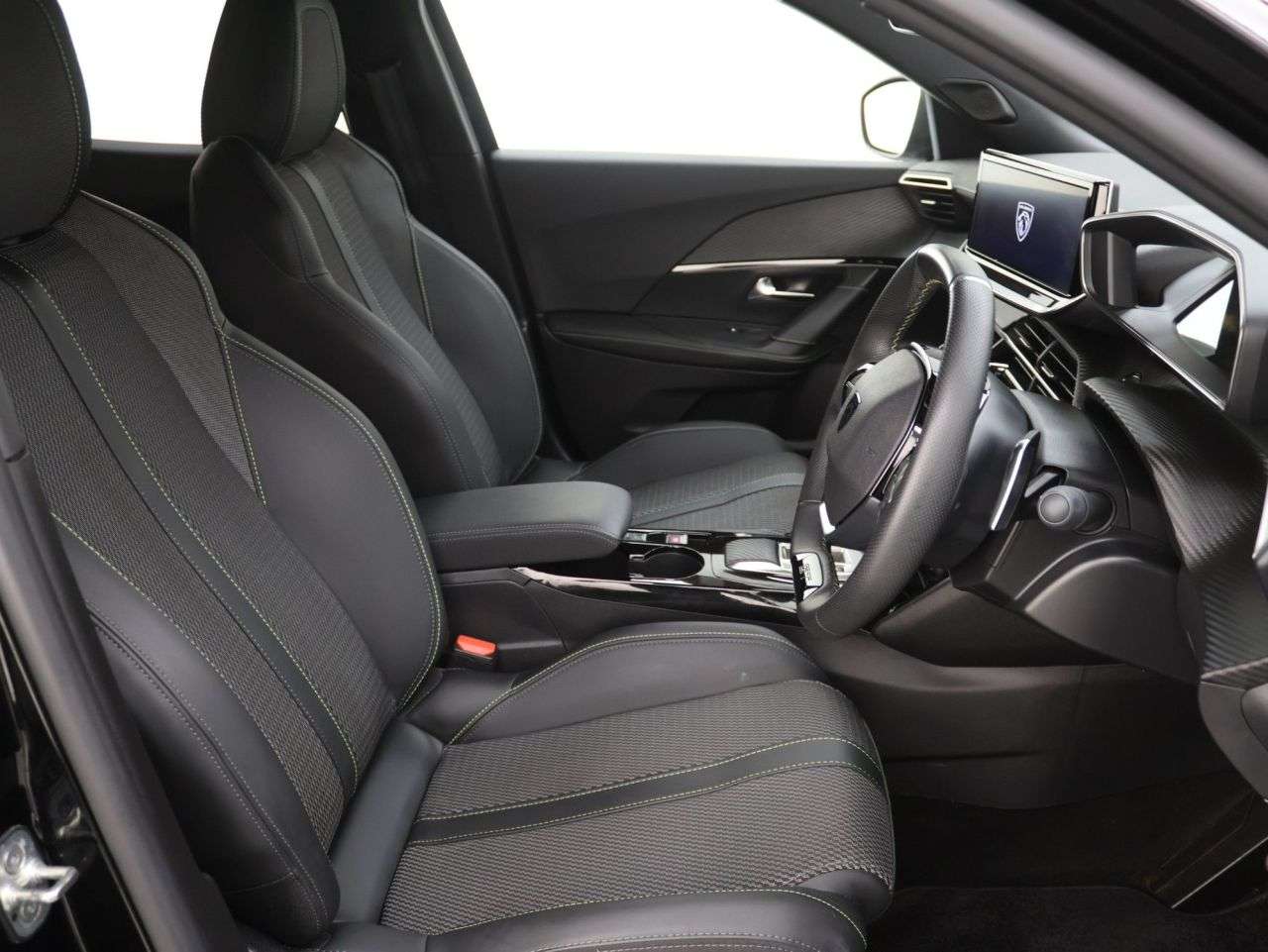 2025 PEUGEOT 2008 2025 PEUGEOT 2008