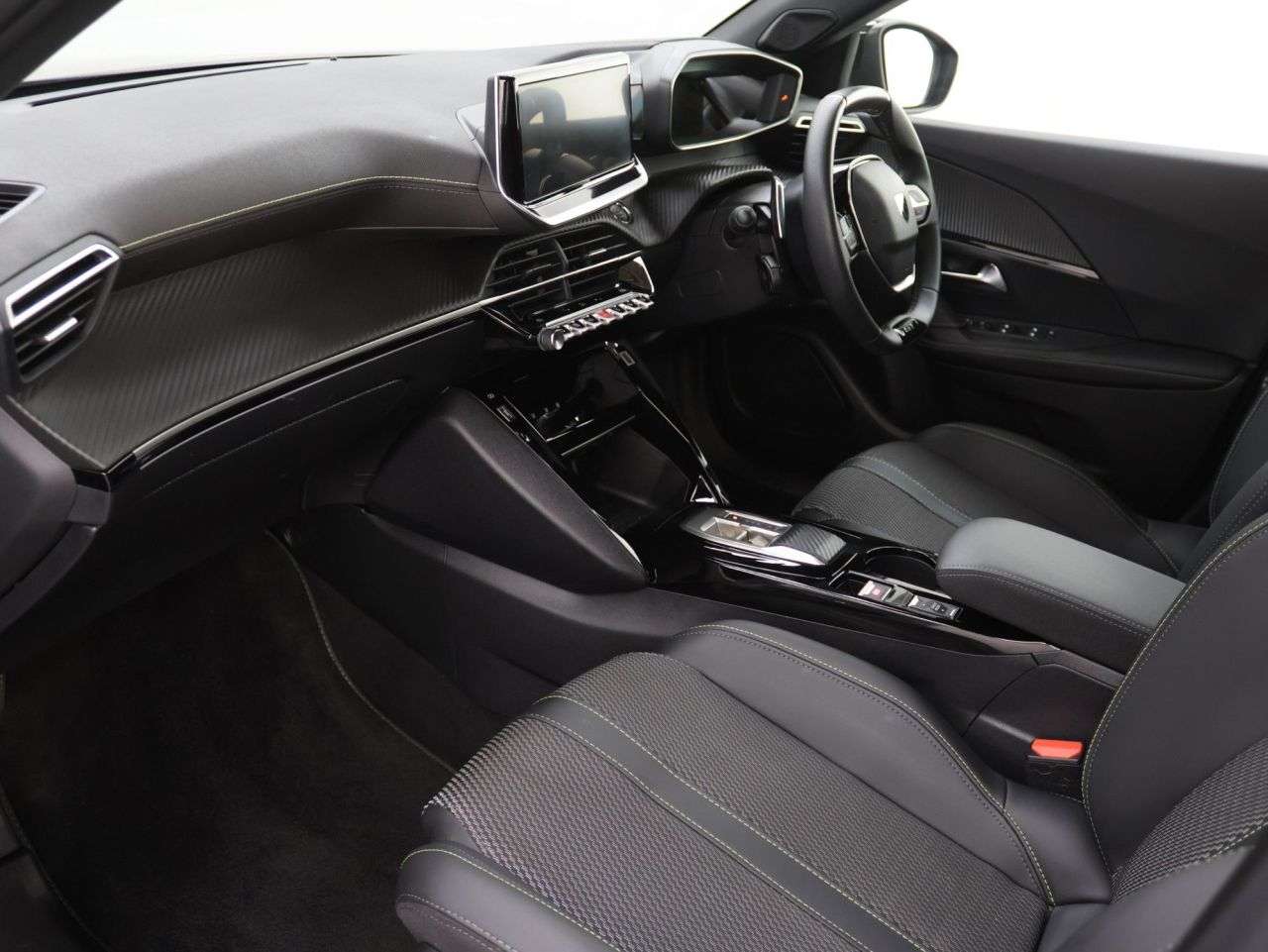 2025 PEUGEOT 2008 2025 PEUGEOT 2008