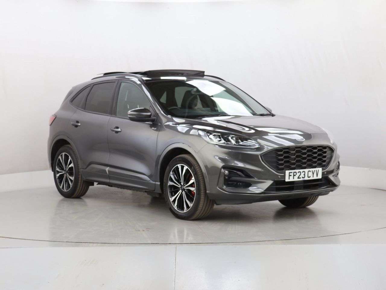 A 2023 FORD KUGA 2.5 EcoBoost Duratec 14.4kWh ST-Line X SUV 5dr Petrol Plug-in Hybrid CVT Eu A 2023 FORD KUGA 2.5 EcoBoost Duratec 14.4kWh ST-Line X SUV 5dr Petrol Plug-in Hybrid CVT Eu