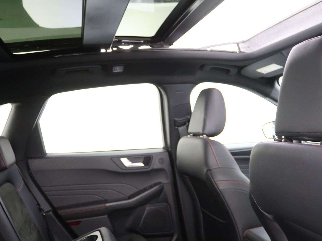 A 2023 FORD KUGA 2.5 EcoBoost Duratec 14.4kWh ST-Line X SUV 5dr Petrol Plug-in Hybrid CVT Eu A 2023 FORD KUGA 2.5 EcoBoost Duratec 14.4kWh ST-Line X SUV 5dr Petrol Plug-in Hybrid CVT Eu