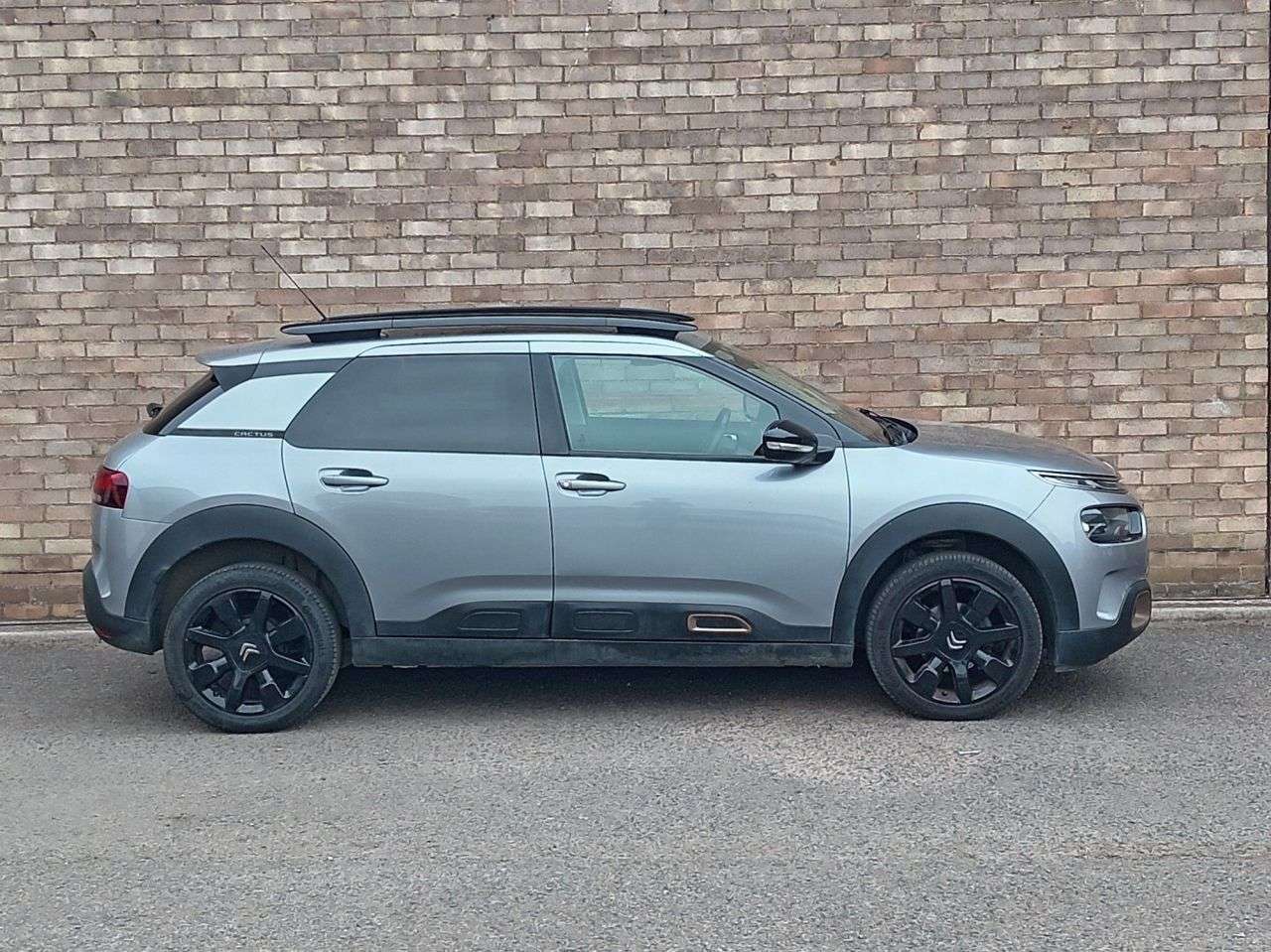 A 2020 CITROEN C4 CACTUS 1.2 PureTech Origins Hatchback 5dr Petrol Manual Euro 6 (s/s) (110 ps) A 2020 CITROEN C4 CACTUS 1.2 PureTech Origins Hatchback 5dr Petrol Manual Euro 6 (s/s) (110 ps)