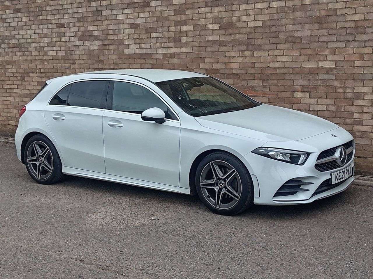 A 2021 MERCEDES-BENZ A CLASS 1.3 A200 AMG Line Hatchback 5dr Petrol 7G-DCT Euro 6 (s/s) (163 ps) A 2021 MERCEDES-BENZ A CLASS 1.3 A200 AMG Line Hatchback 5dr Petrol 7G-DCT Euro 6 (s/s) (163 ps)