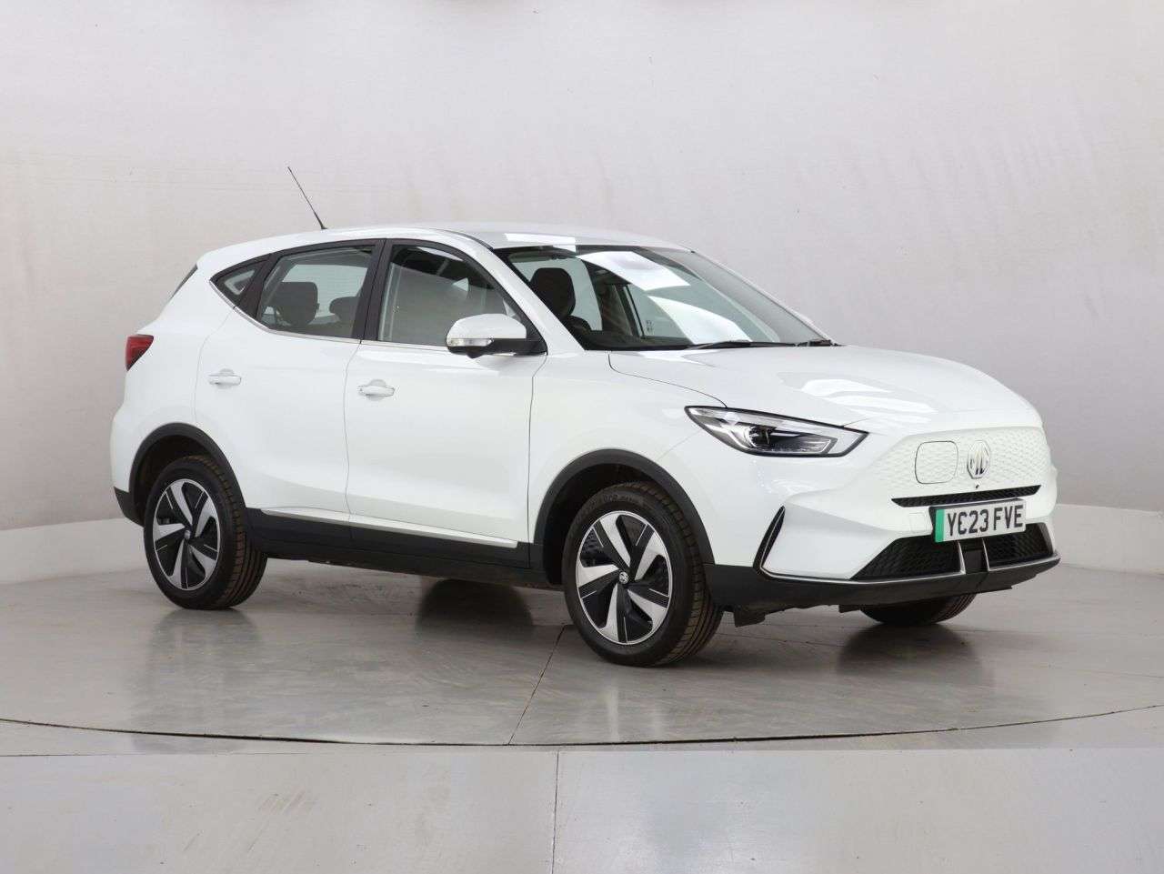 A 2023 MG MG ZS 72.6kWh SE Long Range SUV 5dr Electric Auto (156 ps) A 2023 MG MG ZS 72.6kWh SE Long Range SUV 5dr Electric Auto (156 ps)