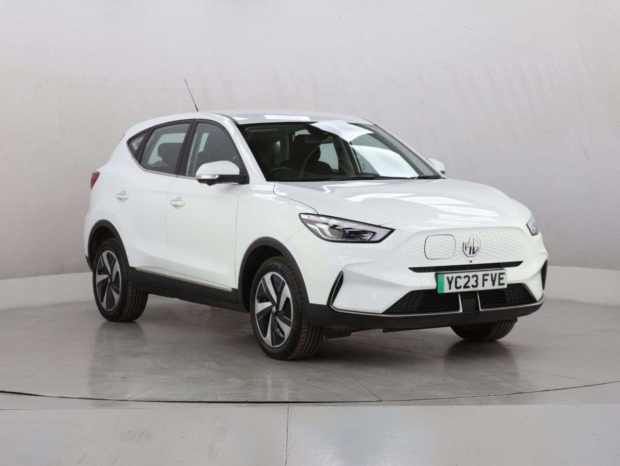 A 2023 MG MG ZS 72.6kWh SE Long Range SUV 5dr Electric Auto (156 ps) A 2023 MG MG ZS 72.6kWh SE Long Range SUV 5dr Electric Auto (156 ps)
