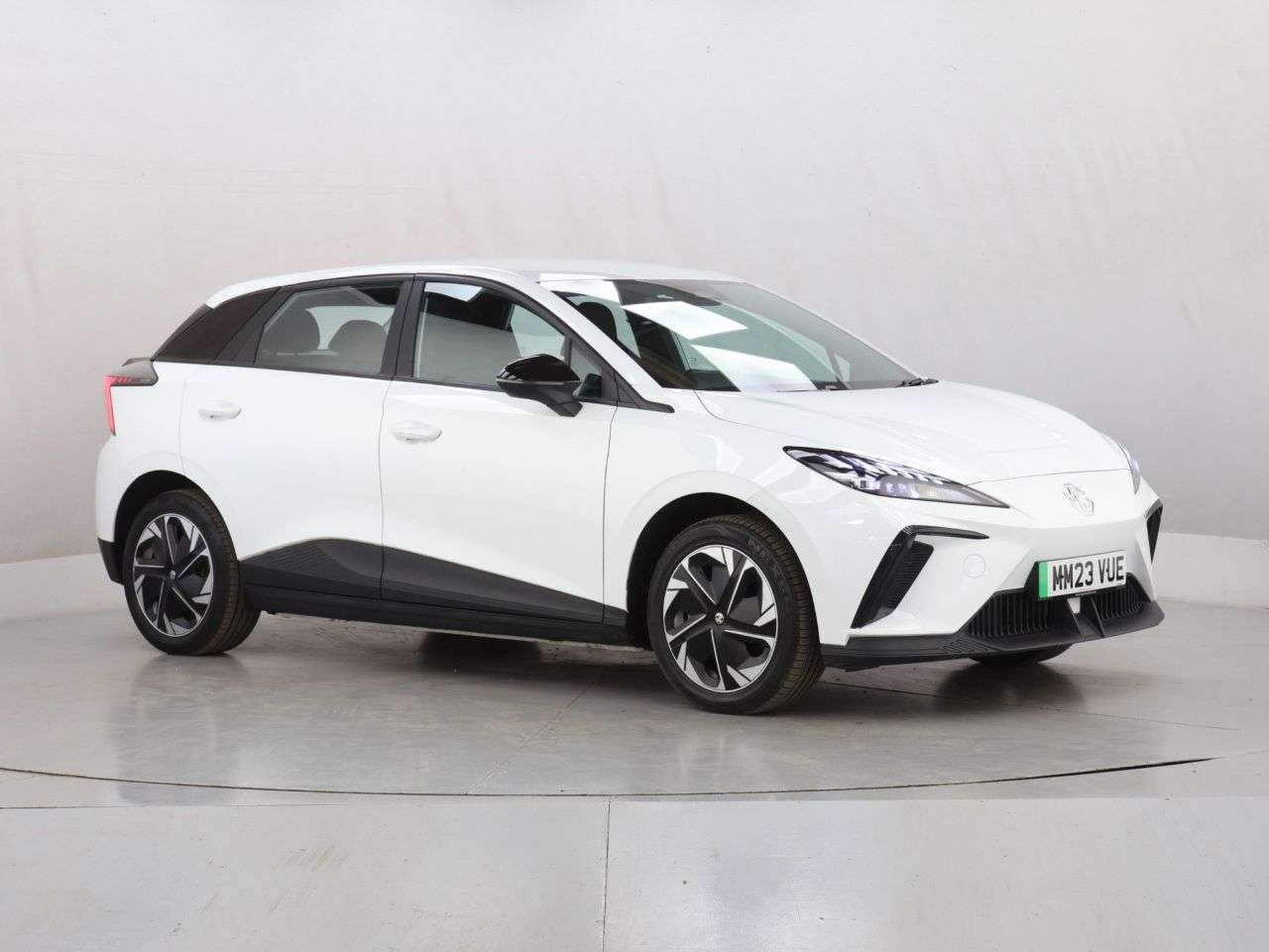 A 2023 MG MG 4 51kWh SE Hatchback 5dr Electric Auto (170 ps) A 2023 MG MG 4 51kWh SE Hatchback 5dr Electric Auto (170 ps)