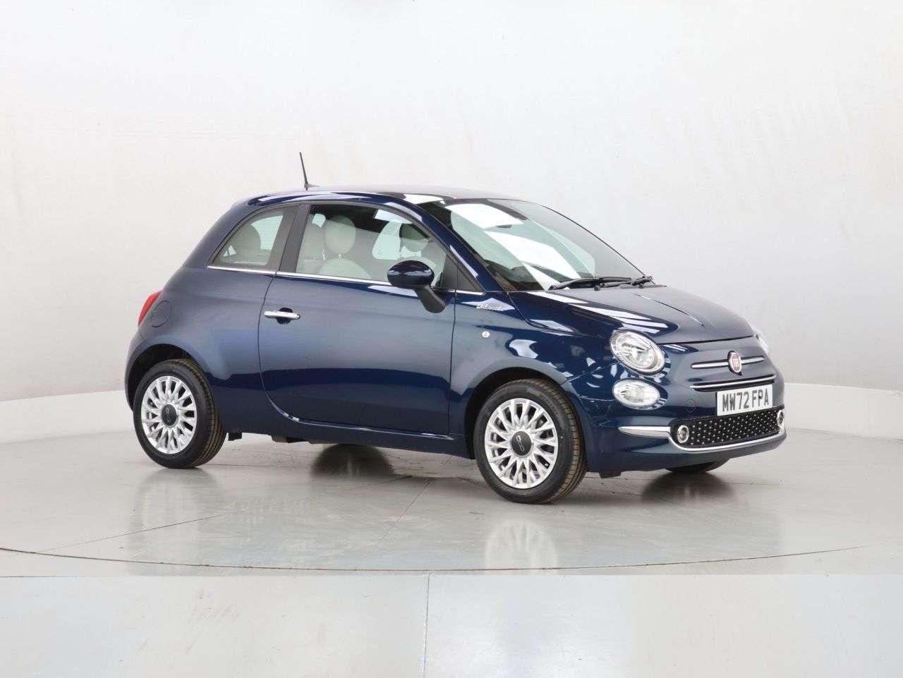 A 2022 FIAT 500 1.0 MHEV Dolcevita Hatchback 3dr Petrol Manual Euro 6 (s/s) (70 bhp) A 2022 FIAT 500 1.0 MHEV Dolcevita Hatchback 3dr Petrol Manual Euro 6 (s/s) (70 bhp)