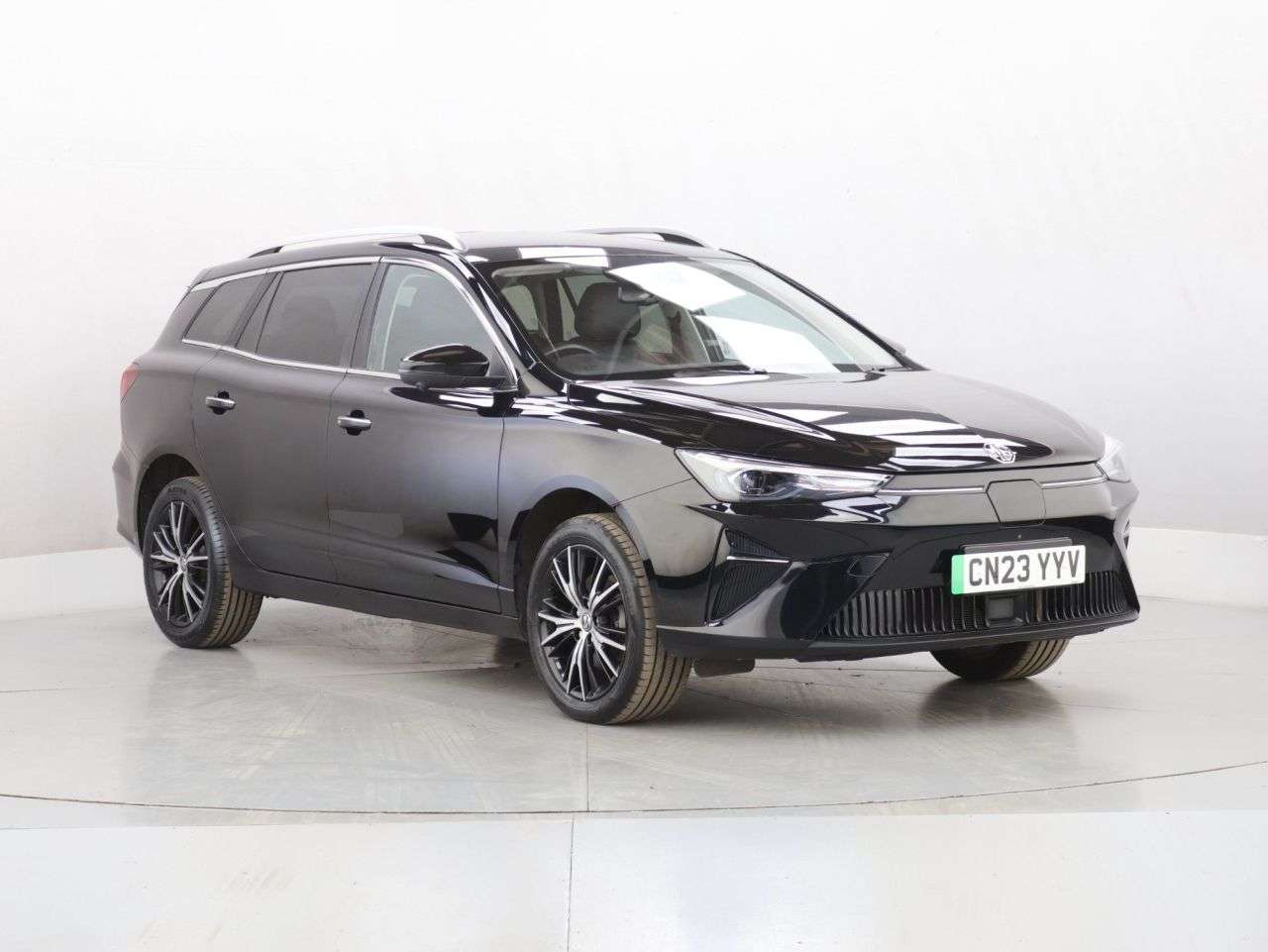 A 2023 MG MG 5 61.1kWh Trophy Long Range Estate 5dr Electric Auto (156 ps) A 2023 MG MG 5 61.1kWh Trophy Long Range Estate 5dr Electric Auto (156 ps)