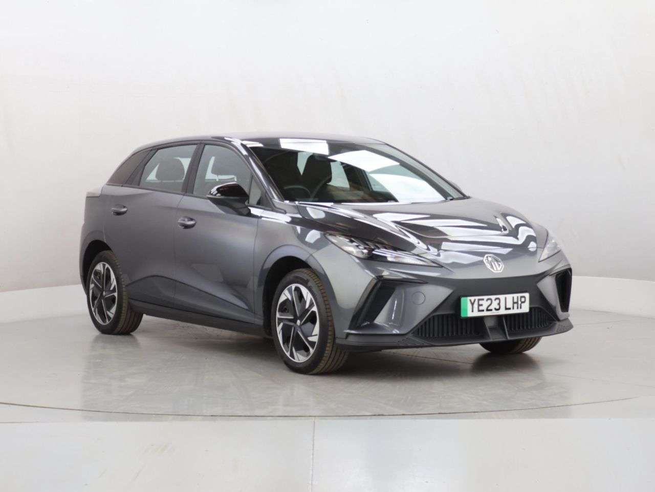 A 2023 MG MG 4 64kWh SE Long Range Hatchback 5dr Electric Auto (203 ps) A 2023 MG MG 4 64kWh SE Long Range Hatchback 5dr Electric Auto (203 ps)
