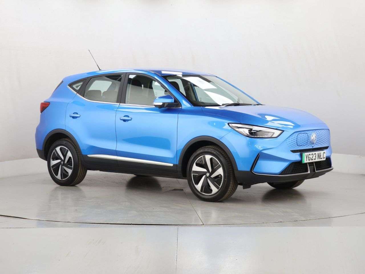 A 2023 MG MG ZS 72.6kWh SE Long Range SUV 5dr Electric Auto (156 ps) A 2023 MG MG ZS 72.6kWh SE Long Range SUV 5dr Electric Auto (156 ps)