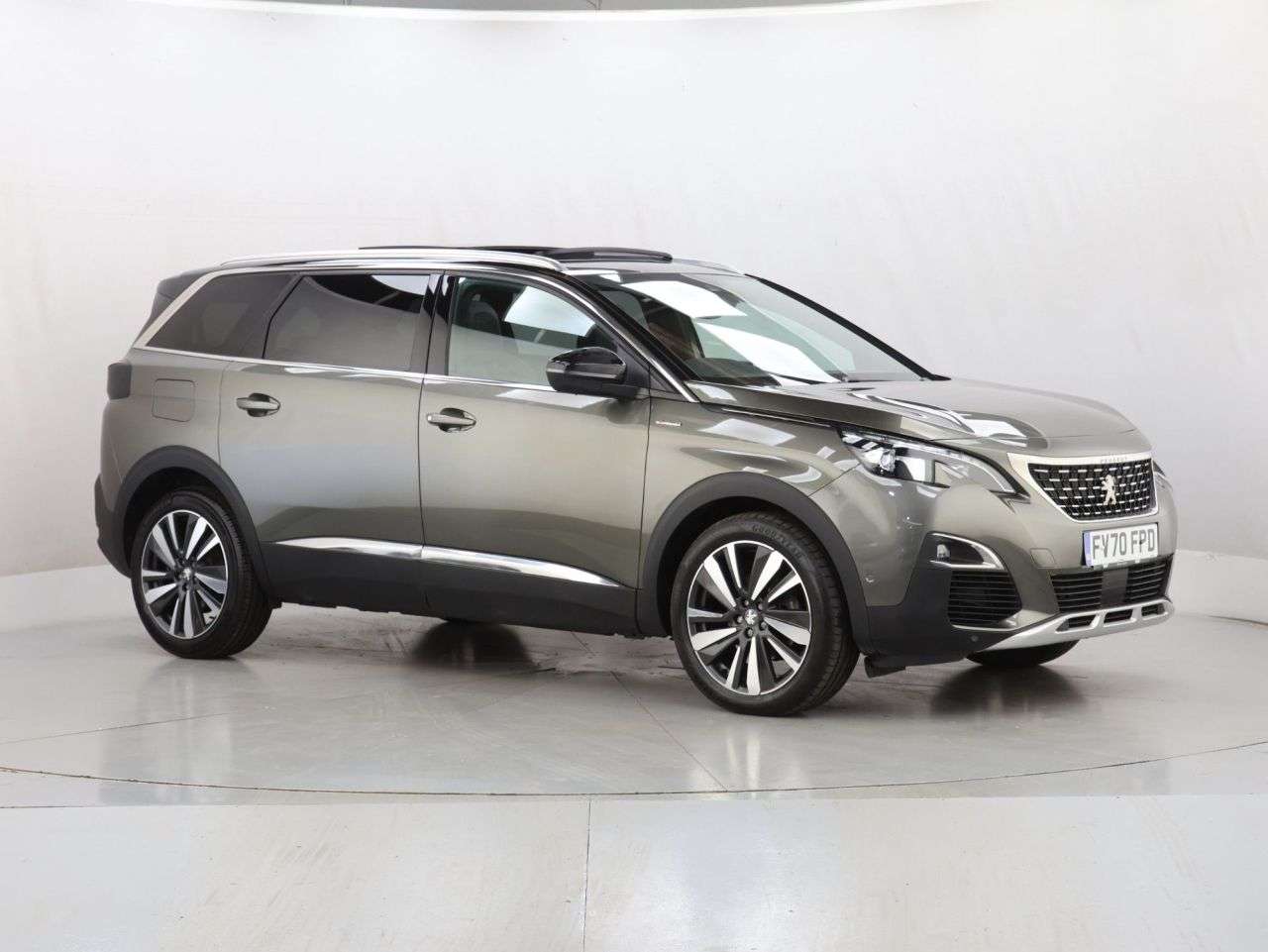 A 2020 PEUGEOT 5008 1.2 PureTech GT Line Premium SUV 5dr Petrol EAT Euro 6 (s/s) (130 ps) A 2020 PEUGEOT 5008 1.2 PureTech GT Line Premium SUV 5dr Petrol EAT Euro 6 (s/s) (130 ps)