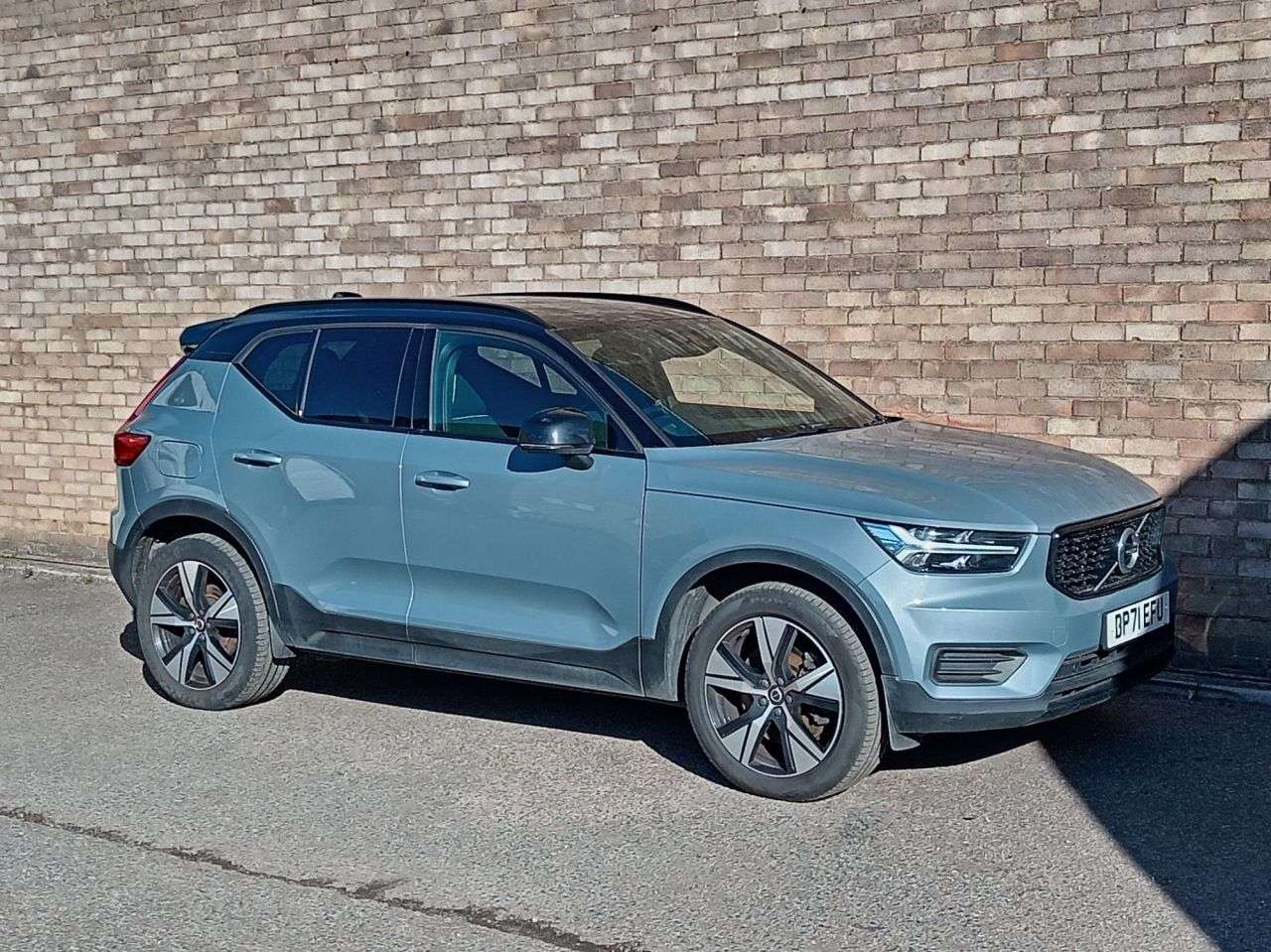 A 2022 VOLVO XC40 1.5h T4 Recharge 10.7kWh Plus SUV 5dr Petrol Plug-in Hybrid Auto Euro 6 (s/ A 2022 VOLVO XC40 1.5h T4 Recharge 10.7kWh Plus SUV 5dr Petrol Plug-in Hybrid Auto Euro 6 (s/
