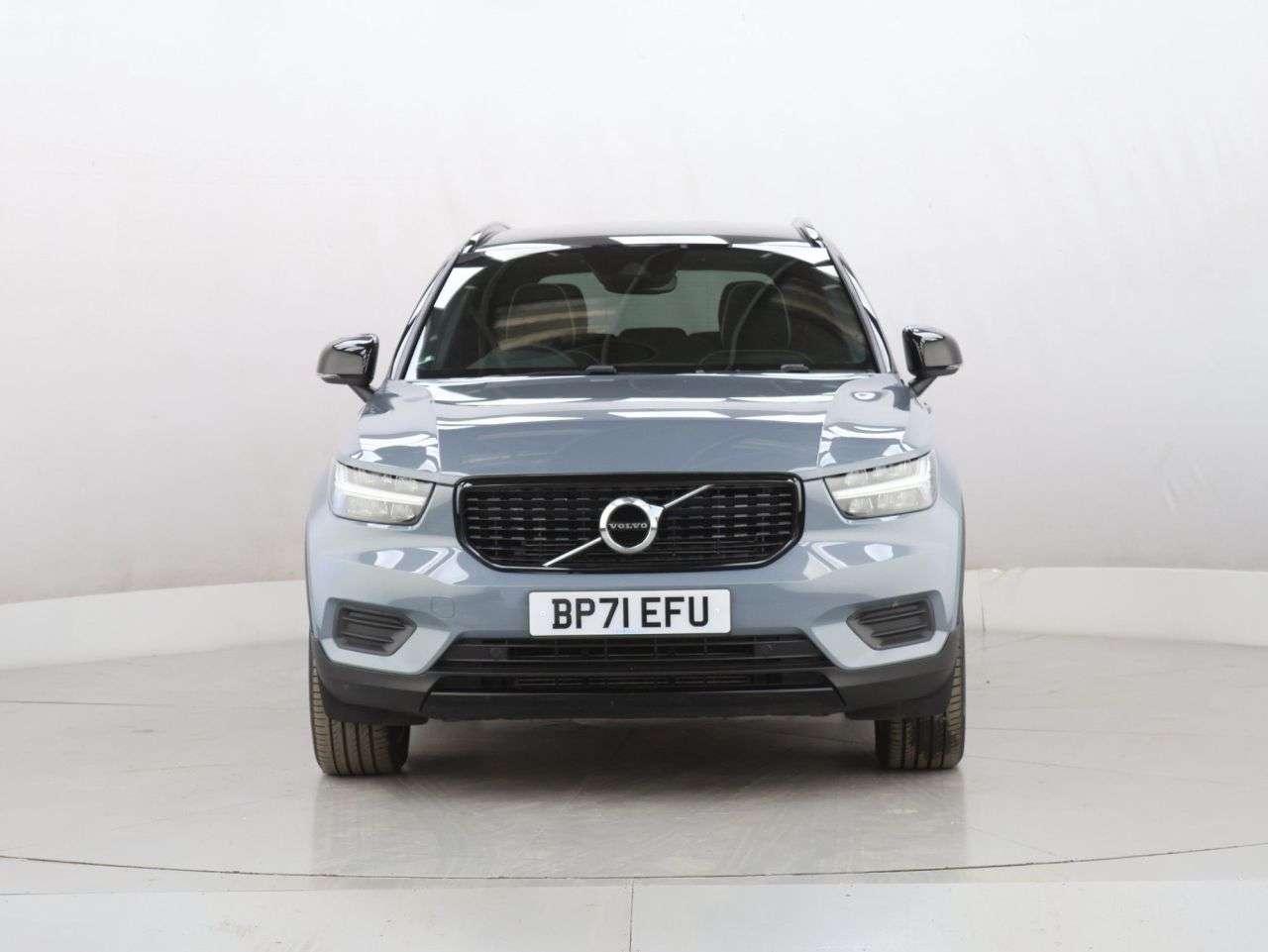 A 2022 VOLVO XC40 1.5h T4 Recharge 10.7kWh Plus SUV 5dr Petrol Plug-in Hybrid Auto Euro 6 (s/ A 2022 VOLVO XC40 1.5h T4 Recharge 10.7kWh Plus SUV 5dr Petrol Plug-in Hybrid Auto Euro 6 (s/