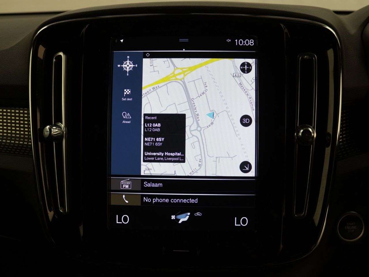 2022 VOLVO XC40 2022 VOLVO XC40