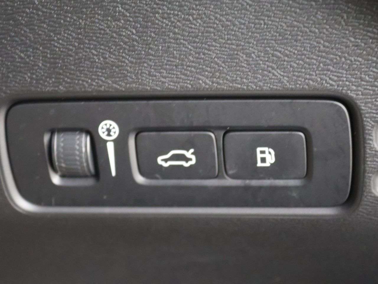 2022 VOLVO XC40 2022 VOLVO XC40