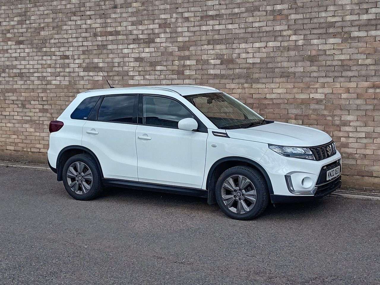 A 2022 SUZUKI VITARA 1.4 Boosterjet MHEV SZ-T SUV 5dr Petrol Hybrid Manual ALLGRIP Euro 6 (s/s) A 2022 SUZUKI VITARA 1.4 Boosterjet MHEV SZ-T SUV 5dr Petrol Hybrid Manual ALLGRIP Euro 6 (s/s)
