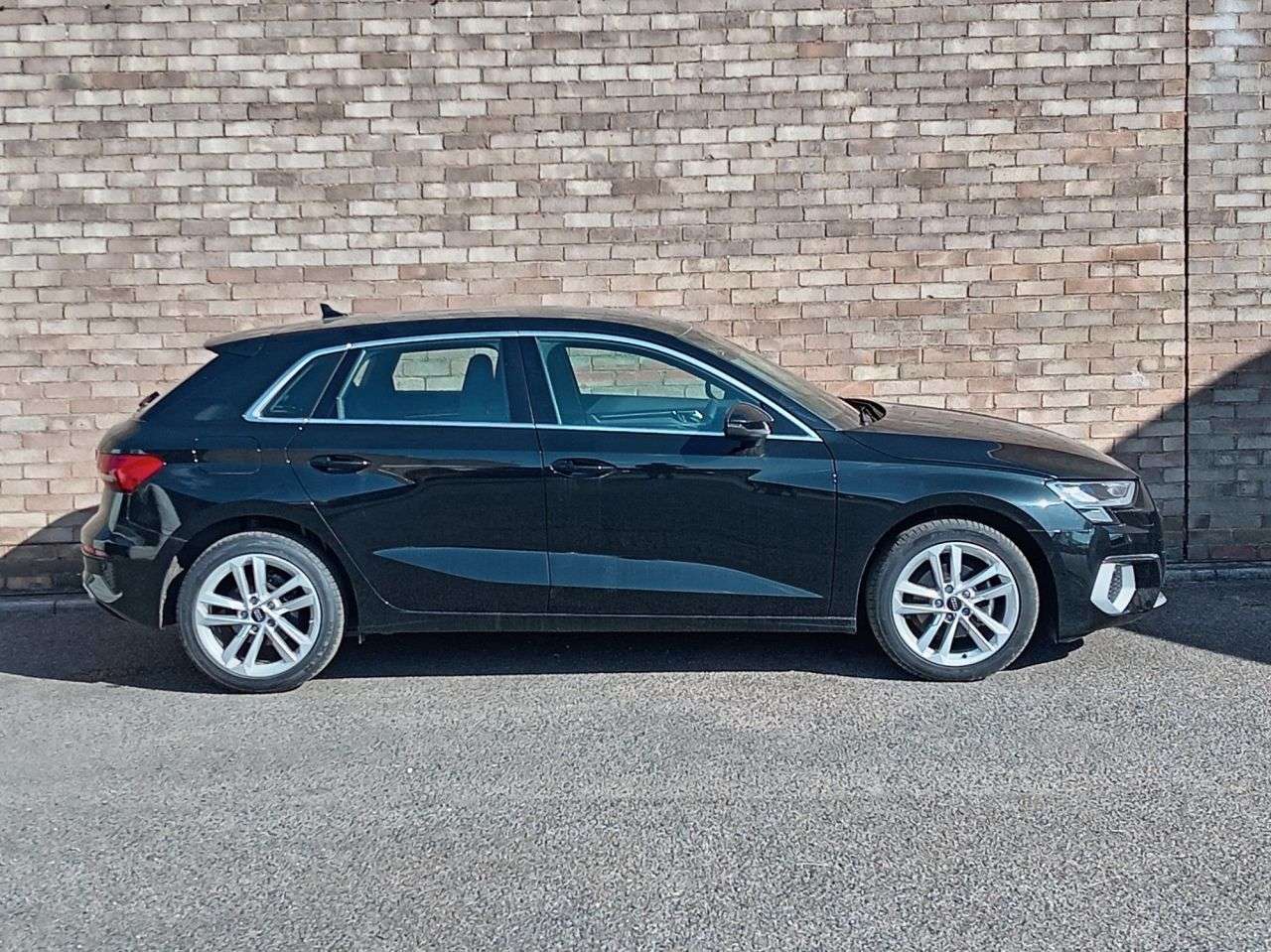 A 2023 AUDI A3 1.0 TFSI 30 Sport Sportback 5dr Petrol Manual Euro 6 (s/s) (110 ps) A 2023 AUDI A3 1.0 TFSI 30 Sport Sportback 5dr Petrol Manual Euro 6 (s/s) (110 ps)