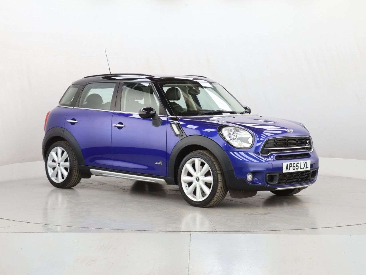A 2016 MINI COUNTRYMAN 1.6 Cooper S SUV 5dr Petrol Steptronic ALL4 Euro 5 (184 ps) A 2016 MINI COUNTRYMAN 1.6 Cooper S SUV 5dr Petrol Steptronic ALL4 Euro 5 (184 ps)