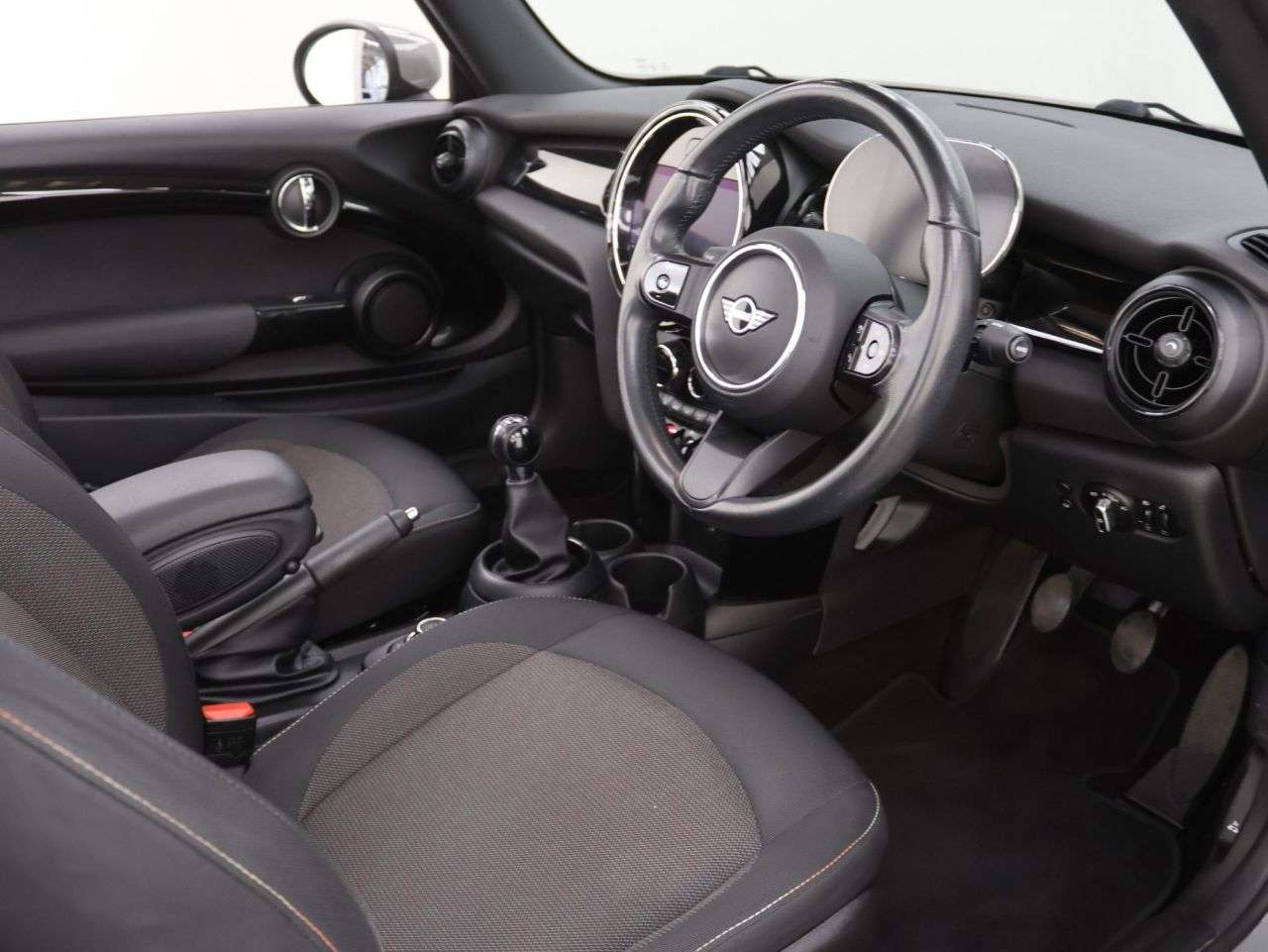 2021 MINI CONVERTIBLE 2021 MINI CONVERTIBLE