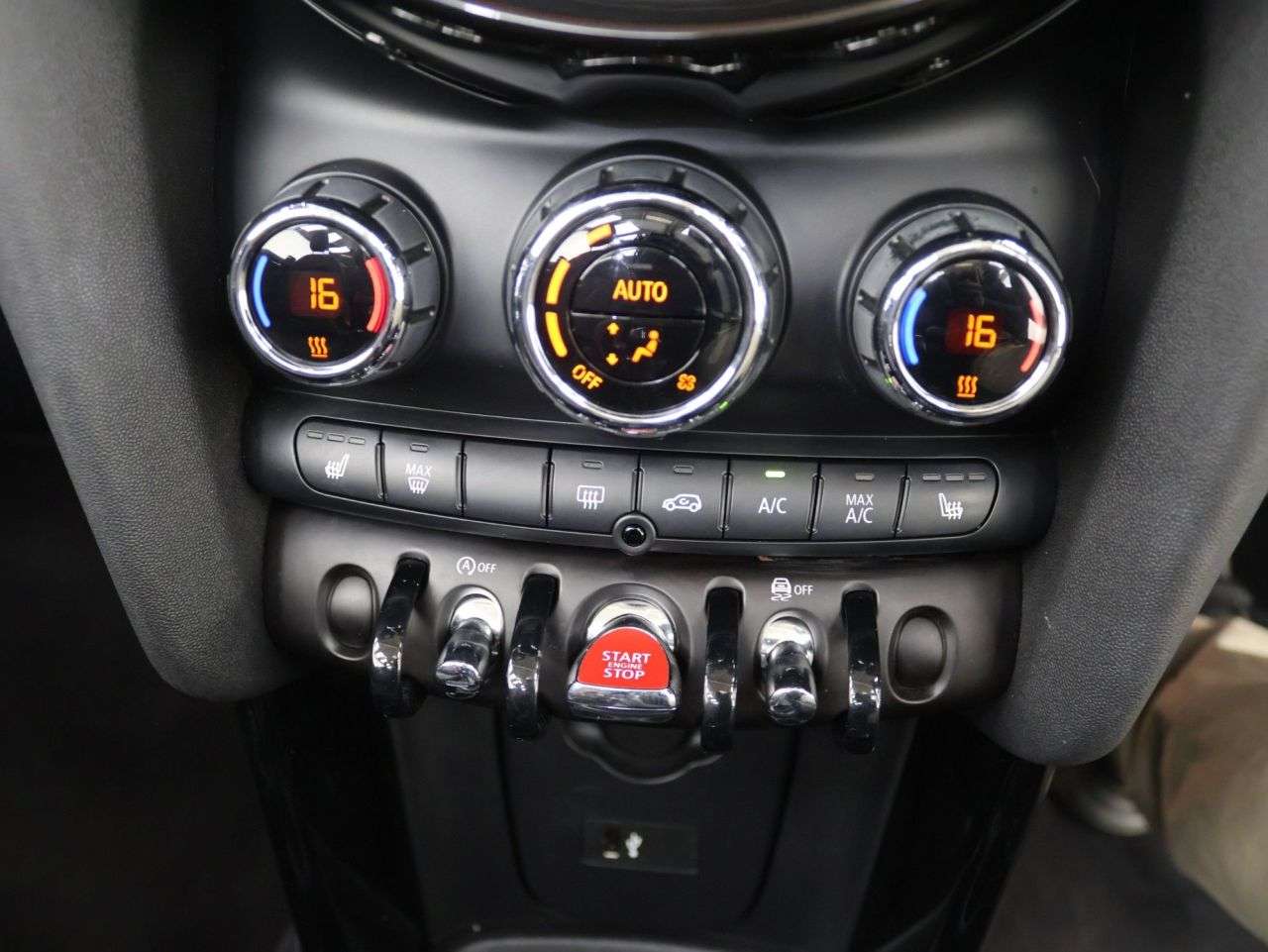 2021 MINI CONVERTIBLE 2021 MINI CONVERTIBLE