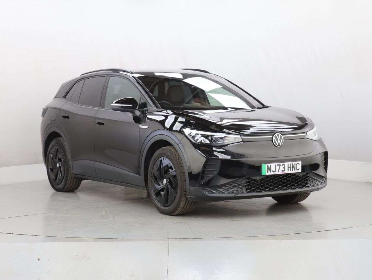 A 2023 VOLKSWAGEN ID4 Pro Performance 77kWh Life SUV 5dr Electric Auto (204 ps) A 2023 VOLKSWAGEN ID4 Pro Performance 77kWh Life SUV 5dr Electric Auto (204 ps)