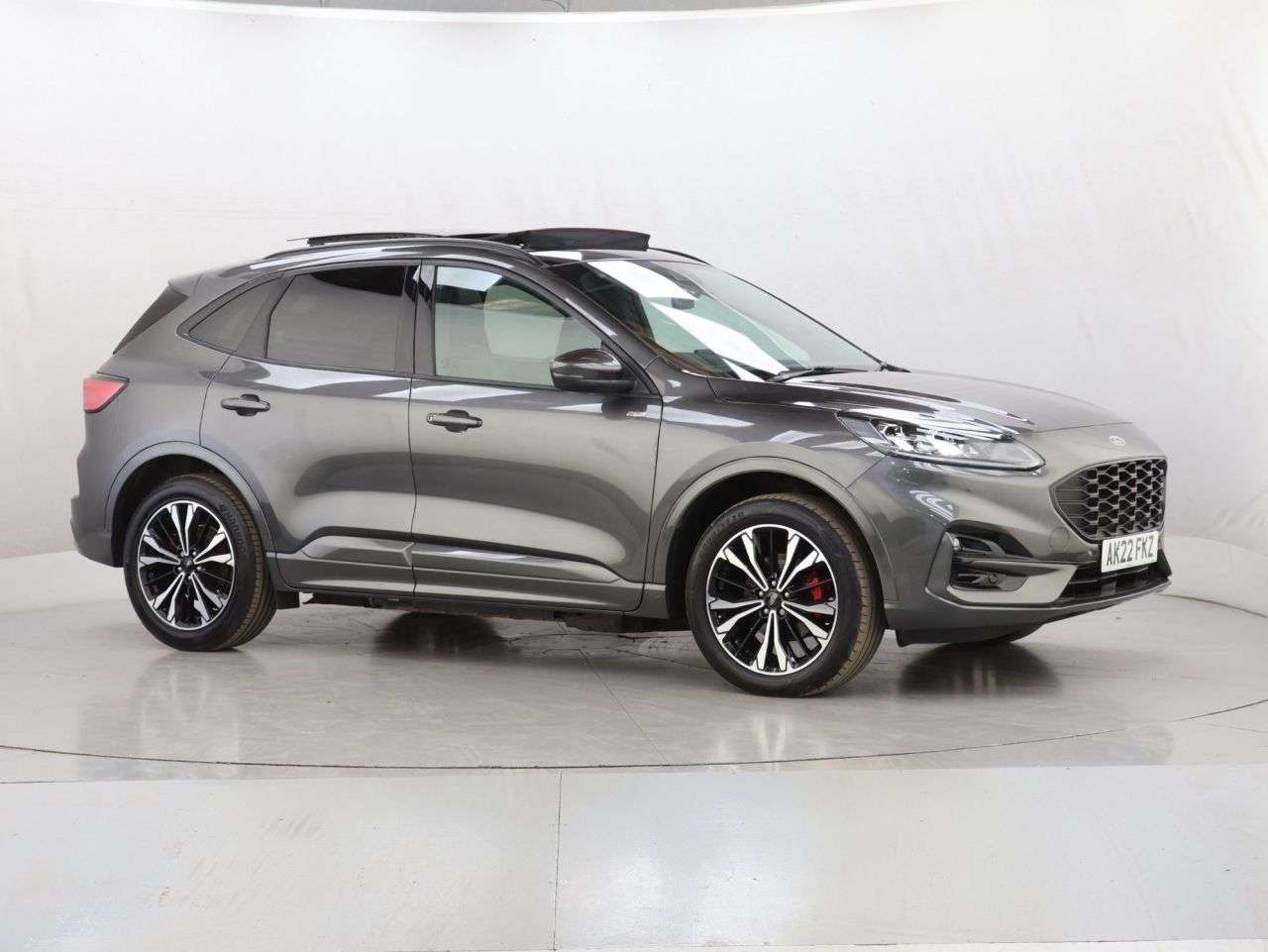 A 2022 FORD KUGA 2.5 EcoBoost Duratec 14.4kWh ST-Line X SUV 5dr Petrol Plug-in Hybrid CVT Eu A 2022 FORD KUGA 2.5 EcoBoost Duratec 14.4kWh ST-Line X SUV 5dr Petrol Plug-in Hybrid CVT Eu