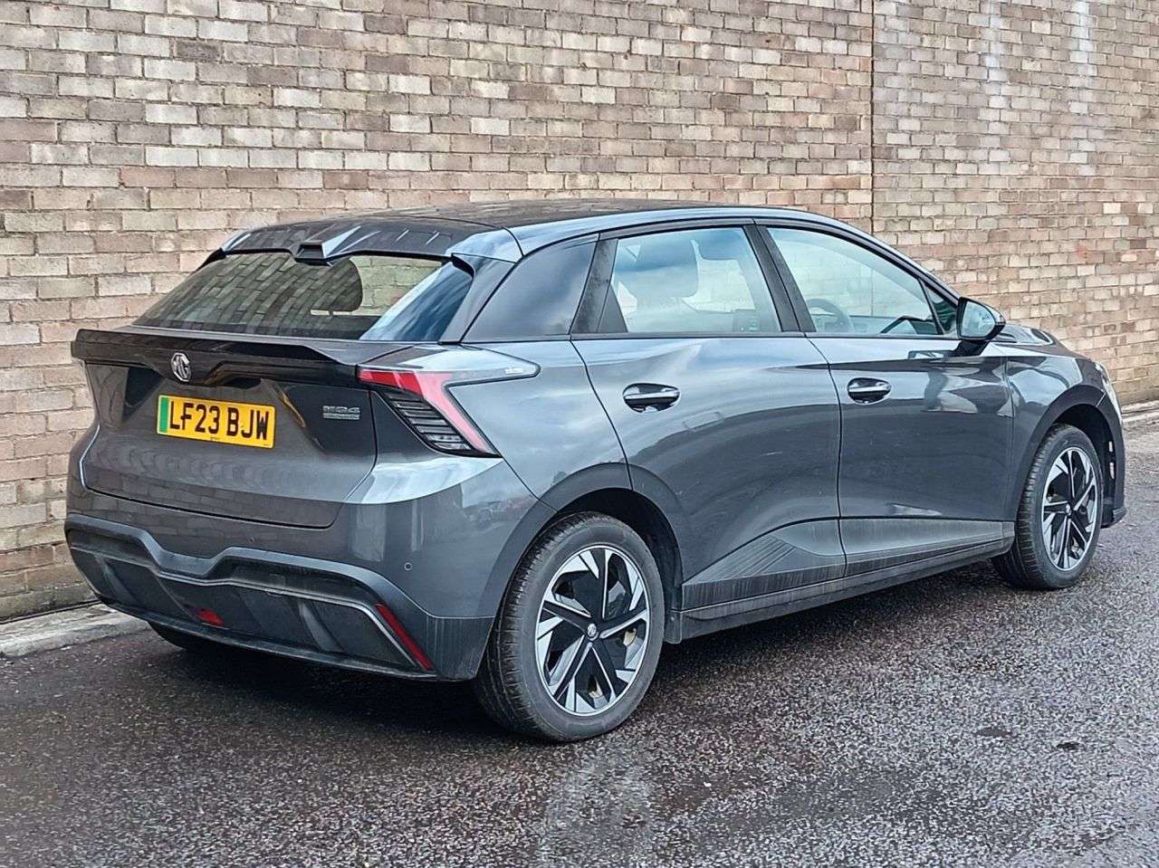 A 2023 MG MG 4 64kWh SE Long Range Hatchback 5dr Electric Auto (203 ps) A 2023 MG MG 4 64kWh SE Long Range Hatchback 5dr Electric Auto (203 ps)