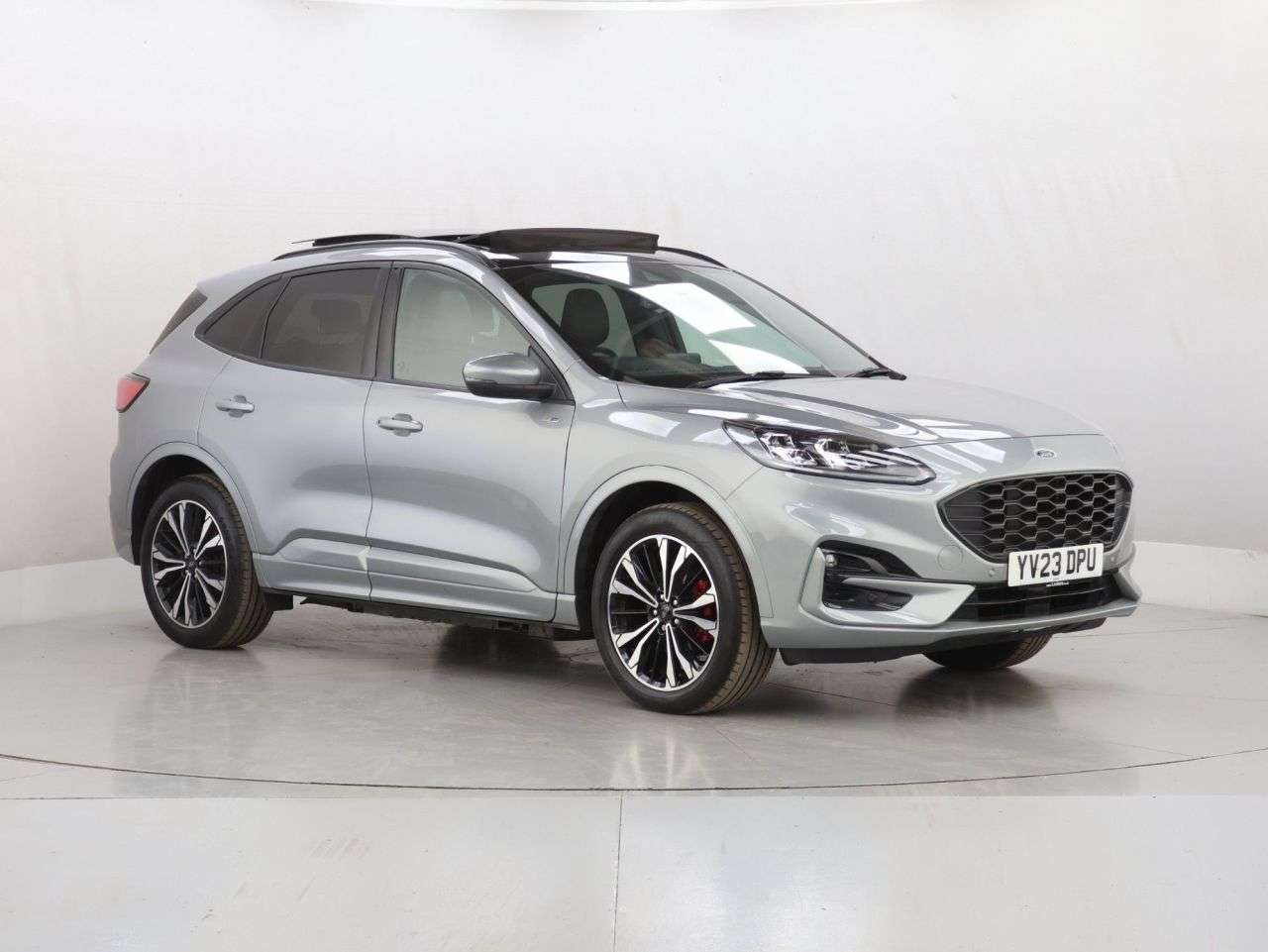 A 2023 FORD KUGA 2.5 Duratec 14.4kWh ST-Line X Edition SUV 5dr Petrol Plug-in Hybrid CVT Eur A 2023 FORD KUGA 2.5 Duratec 14.4kWh ST-Line X Edition SUV 5dr Petrol Plug-in Hybrid CVT Eur