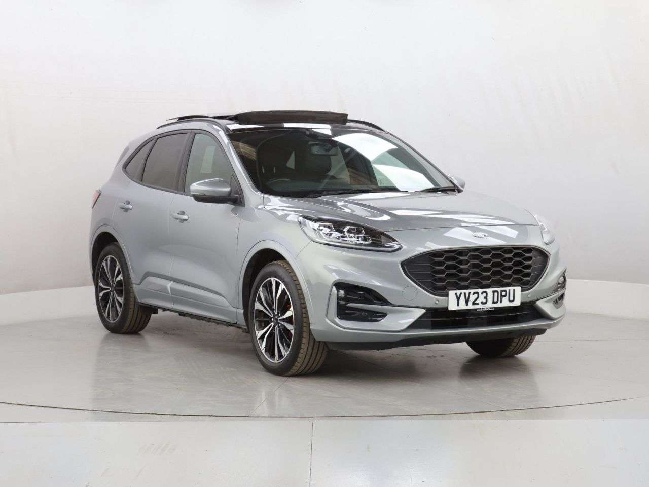 A 2023 FORD KUGA 2.5 Duratec 14.4kWh ST-Line X Edition SUV 5dr Petrol Plug-in Hybrid CVT Eur A 2023 FORD KUGA 2.5 Duratec 14.4kWh ST-Line X Edition SUV 5dr Petrol Plug-in Hybrid CVT Eur