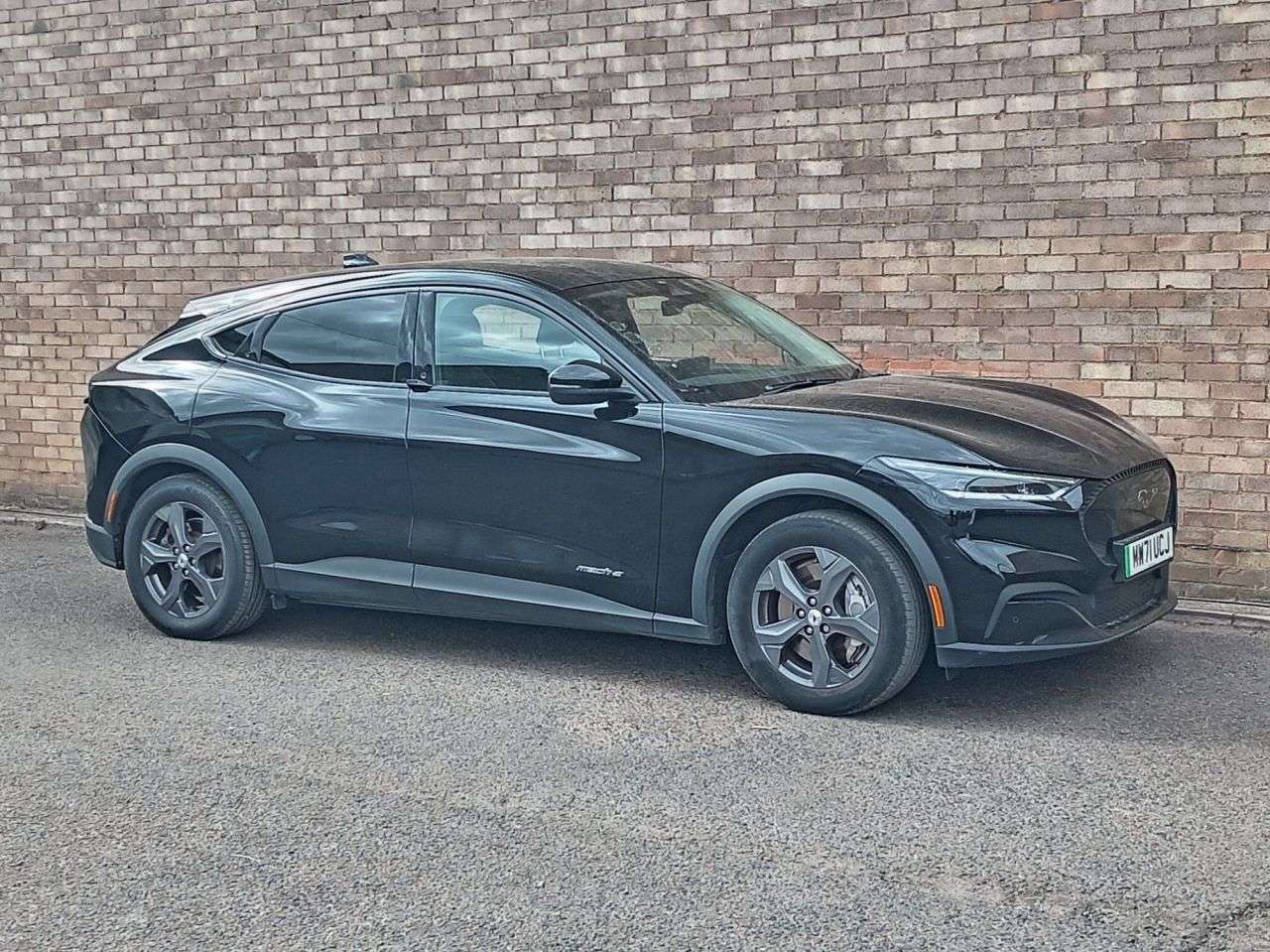 A 2022 FORD MUSTANG MACH-E Standard Range 70kWh SUV 5dr Electric Automatic (269 ps) A 2022 FORD MUSTANG MACH-E Standard Range 70kWh SUV 5dr Electric Automatic (269 ps)