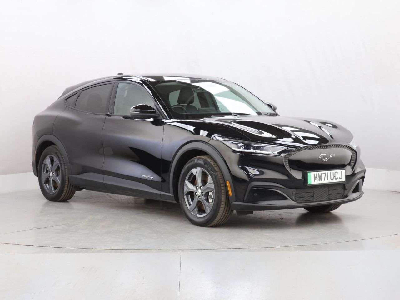 A 2022 FORD MUSTANG MACH-E Standard Range 70kWh SUV 5dr Electric Automatic (269 ps) A 2022 FORD MUSTANG MACH-E Standard Range 70kWh SUV 5dr Electric Automatic (269 ps)