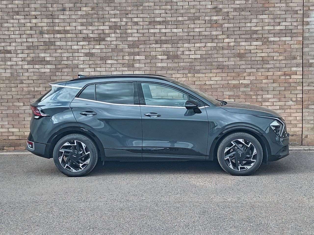 A 2023 KIA SPORTAGE 1.6 T-GDi GT-Line SUV 5dr Petrol Manual Euro 6 (s/s) (148 bhp) A 2023 KIA SPORTAGE 1.6 T-GDi GT-Line SUV 5dr Petrol Manual Euro 6 (s/s) (148 bhp)