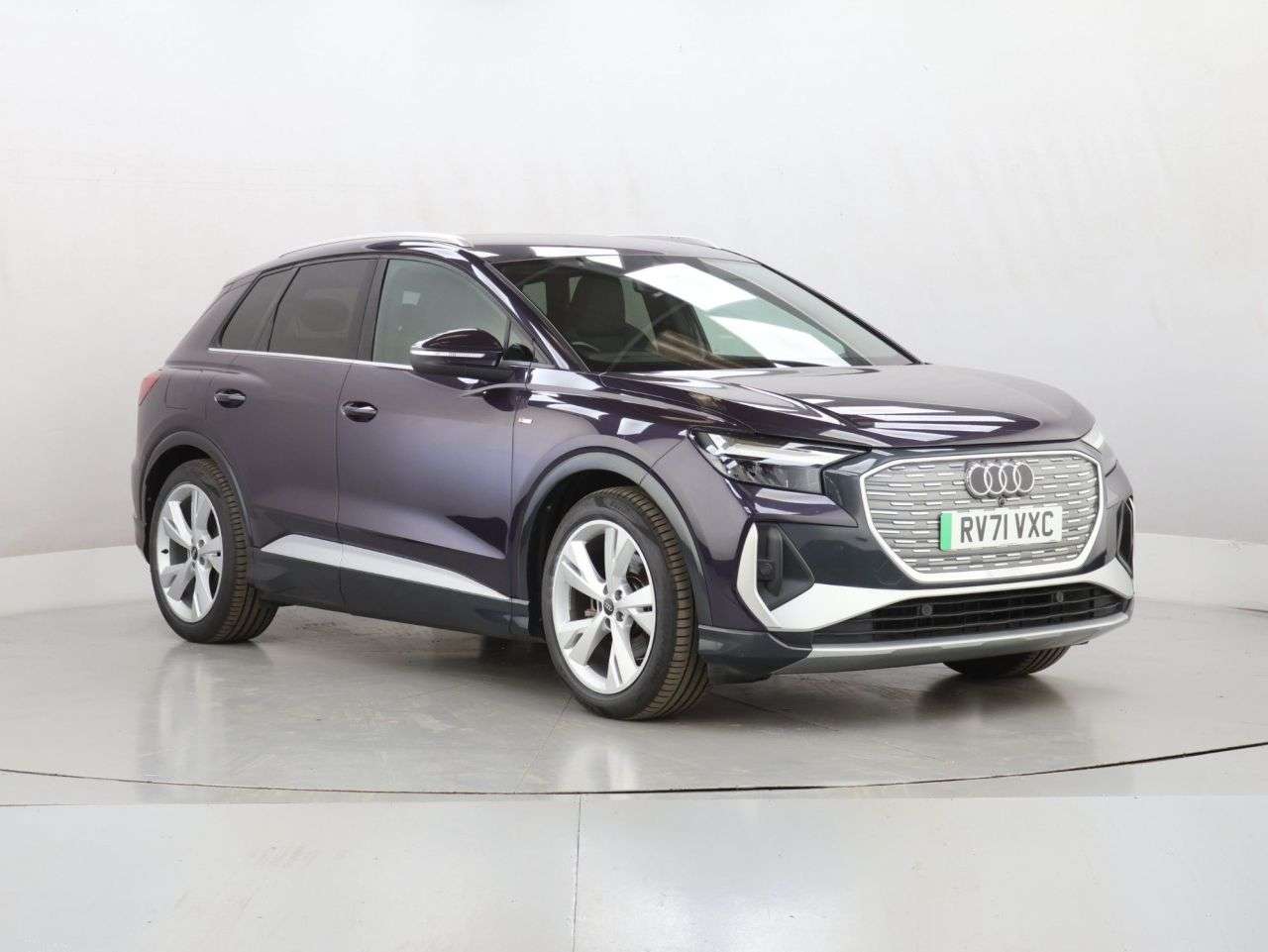 A 2021 AUDI Q4 E-TRON 35 S line SUV 5dr Electric Auto 55kWh (170 ps) A 2021 AUDI Q4 E-TRON 35 S line SUV 5dr Electric Auto 55kWh (170 ps)