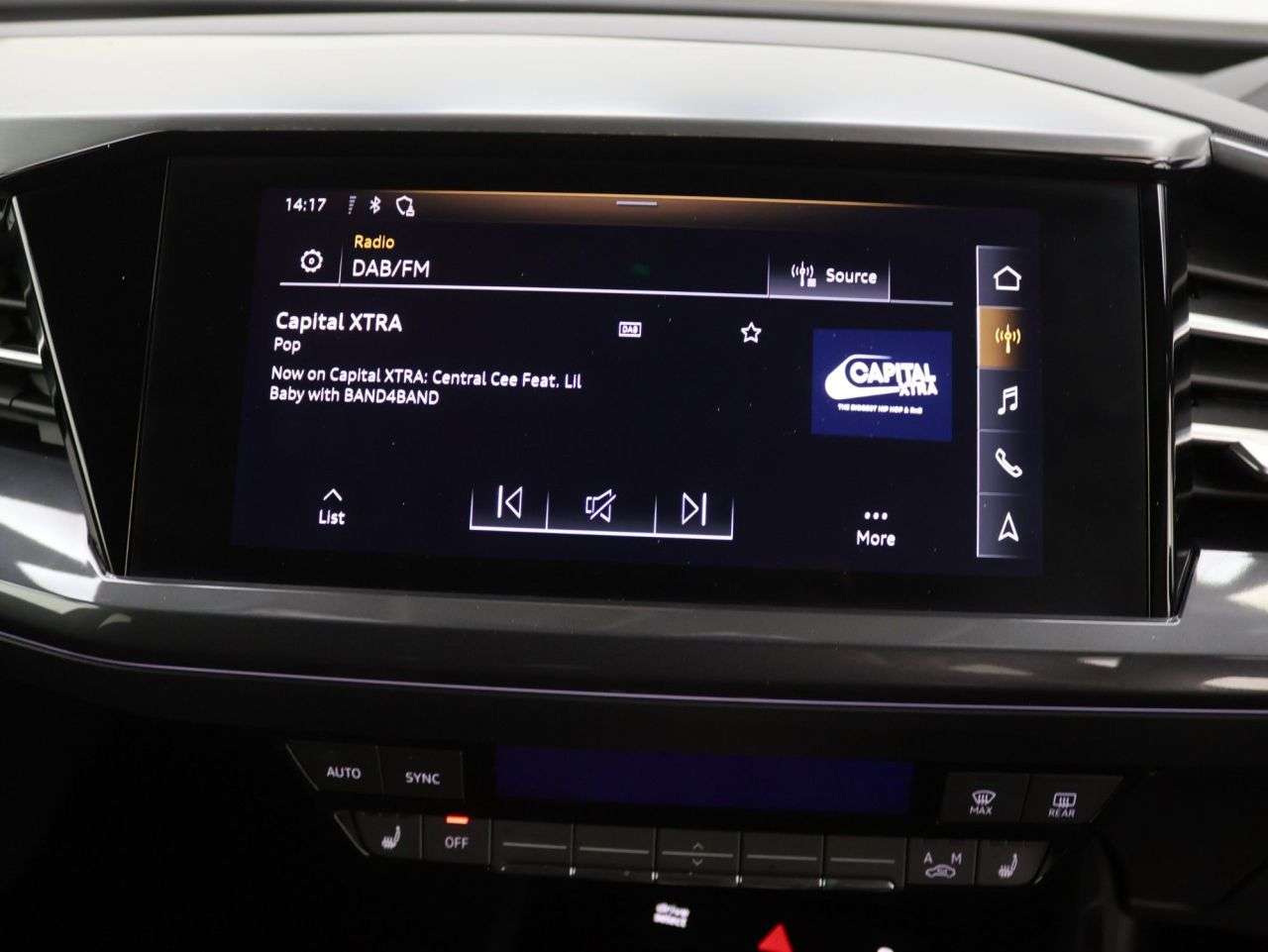 2021 AUDI Q4 E-TRON 2021 AUDI Q4 E-TRON