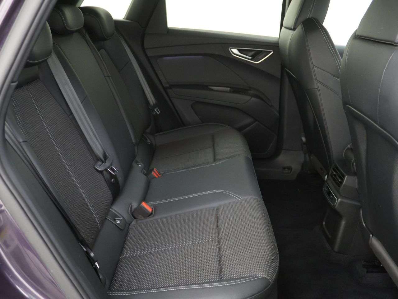 2021 AUDI Q4 E-TRON 2021 AUDI Q4 E-TRON