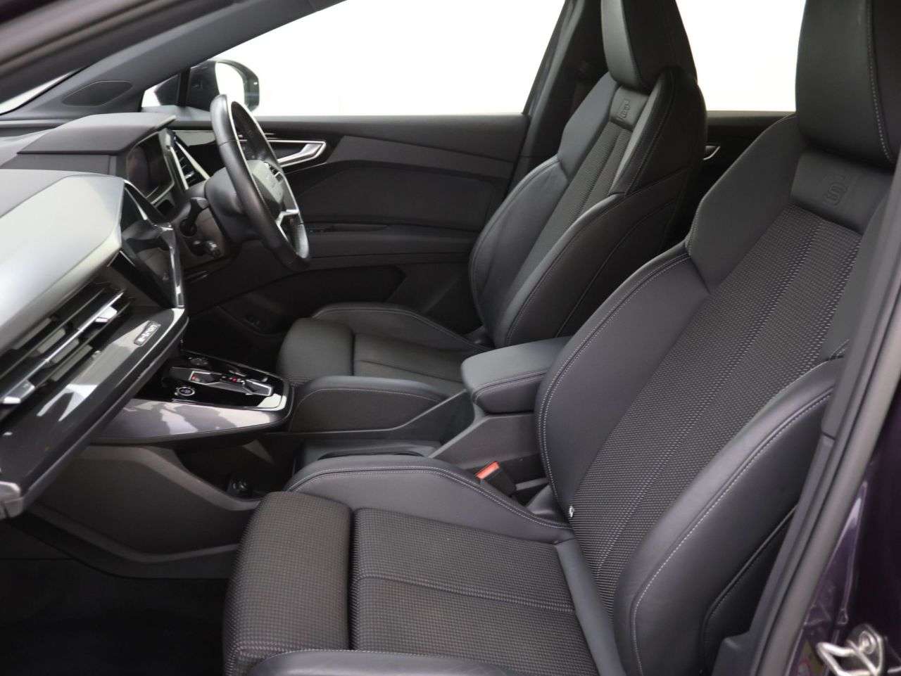 2021 AUDI Q4 E-TRON 2021 AUDI Q4 E-TRON