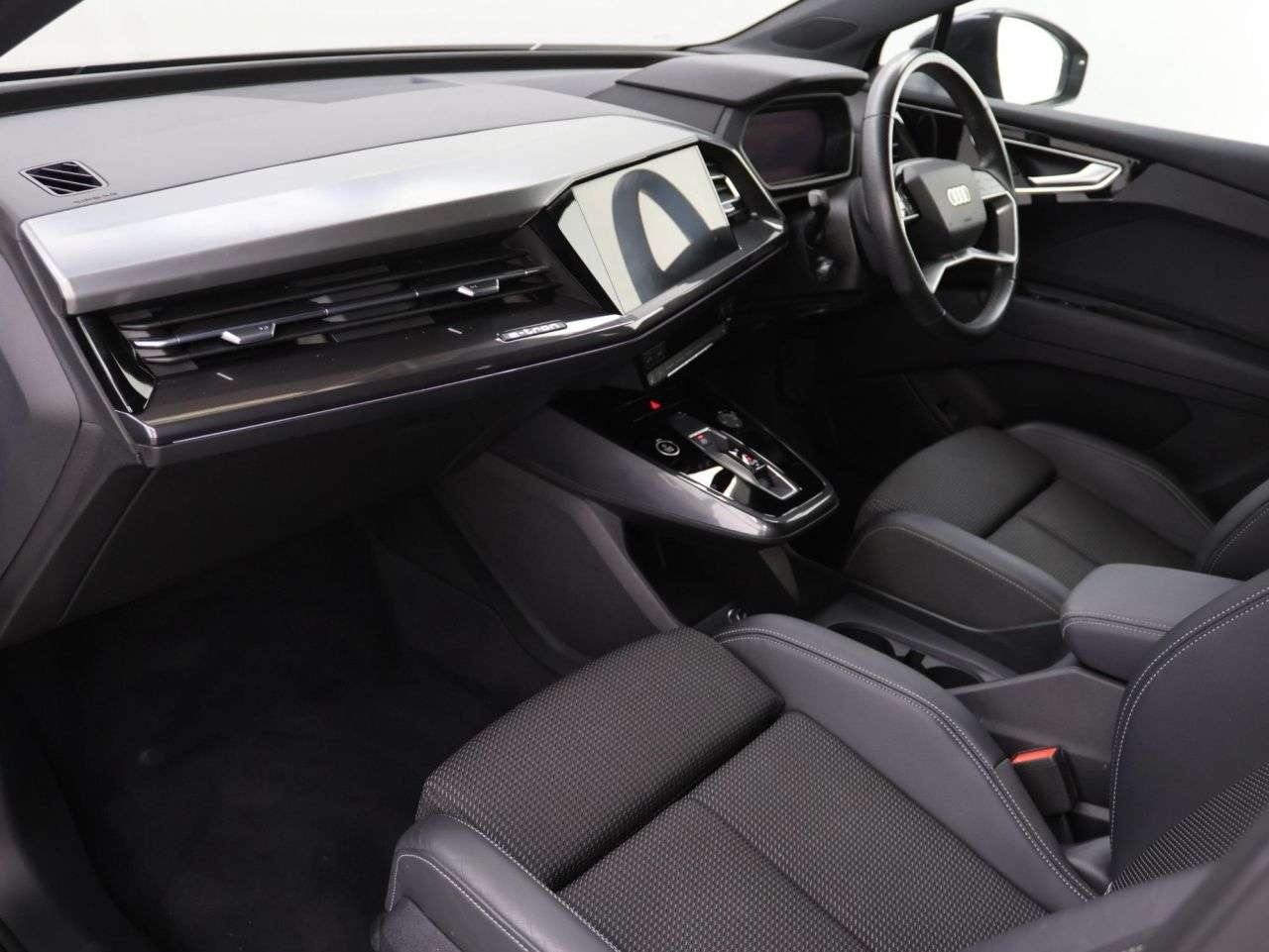 2021 AUDI Q4 E-TRON 2021 AUDI Q4 E-TRON