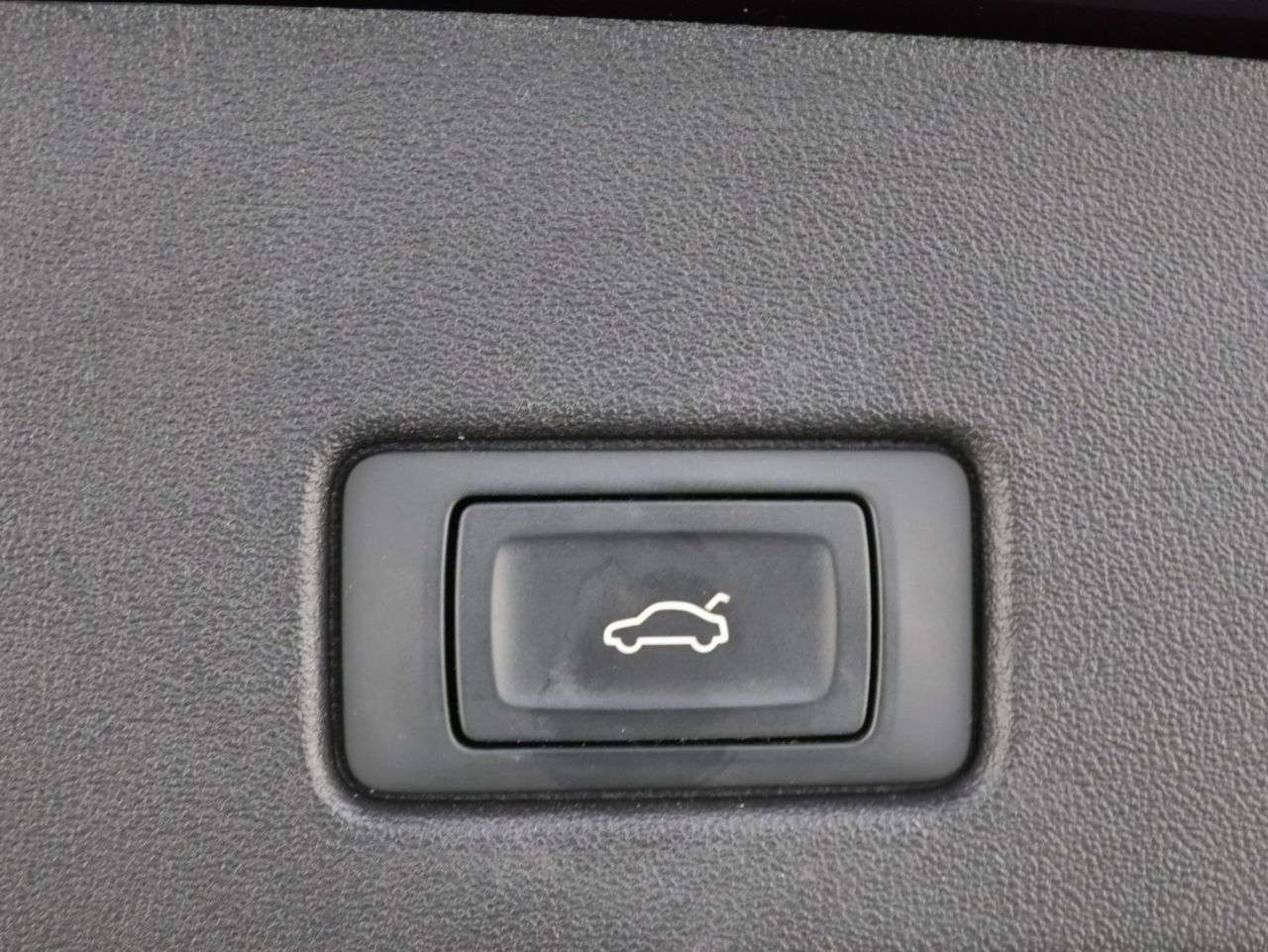 2021 AUDI Q4 E-TRON 2021 AUDI Q4 E-TRON