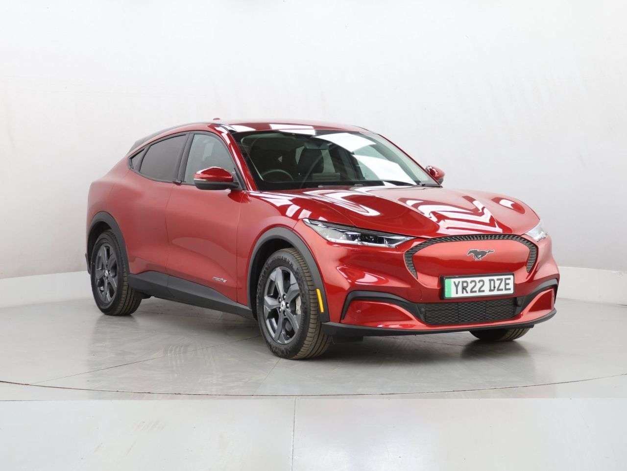 A 2022 FORD MUSTANG MACH-E Standard Range 70kWh SUV 5dr Electric Automatic (269 ps) A 2022 FORD MUSTANG MACH-E Standard Range 70kWh SUV 5dr Electric Automatic (269 ps)