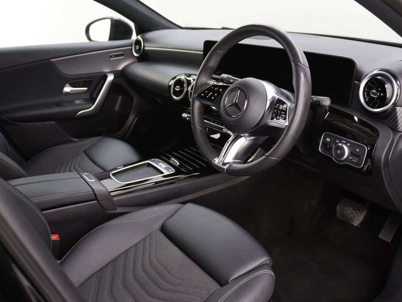 2024 MERCEDES-BENZ A CLASS 2024 MERCEDES-BENZ A CLASS