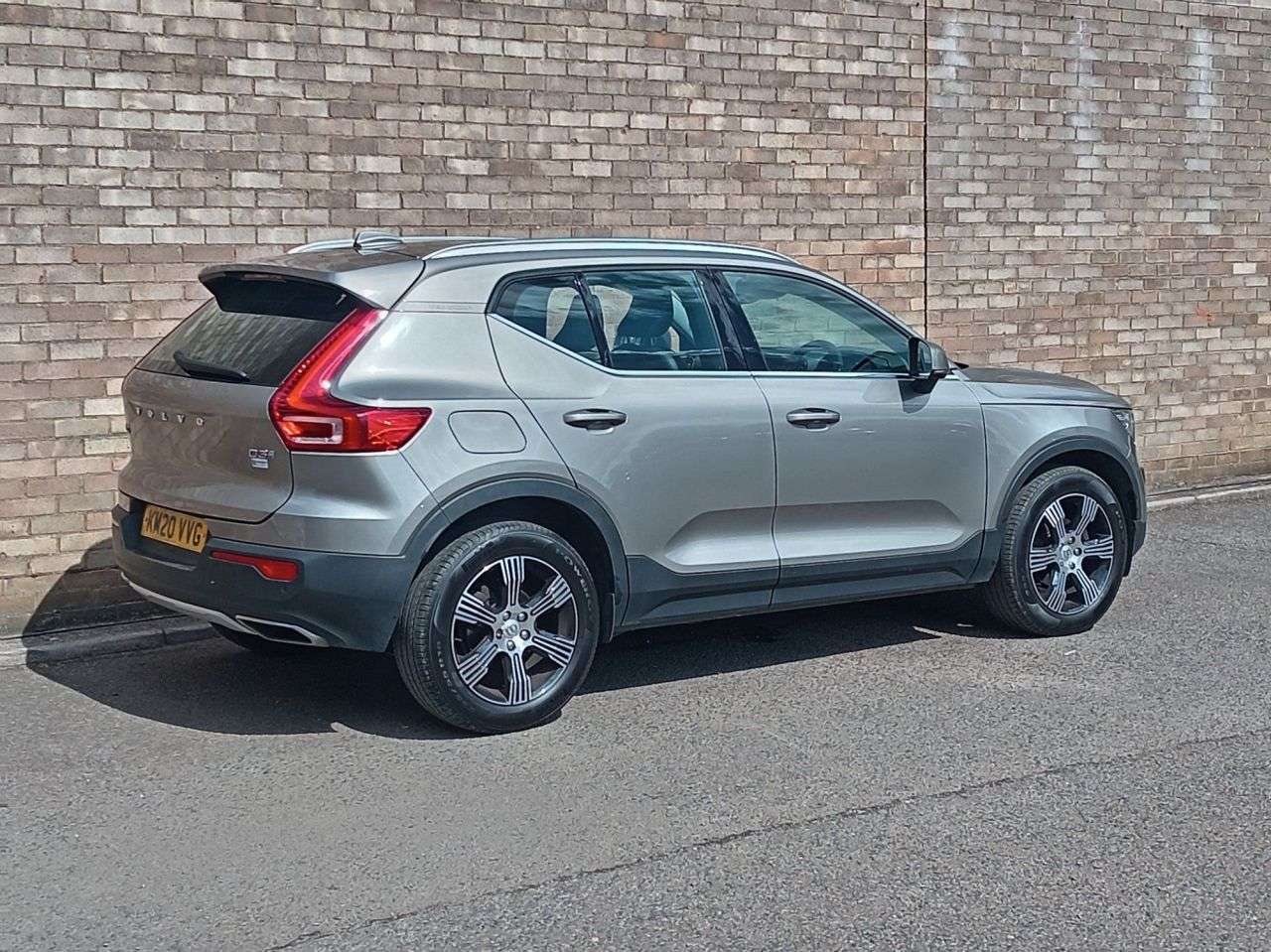 A 2020 VOLVO XC40 2.0 D3 Inscription SUV 5dr Diesel Auto Euro 6 (s/s) (150 ps) A 2020 VOLVO XC40 2.0 D3 Inscription SUV 5dr Diesel Auto Euro 6 (s/s) (150 ps)