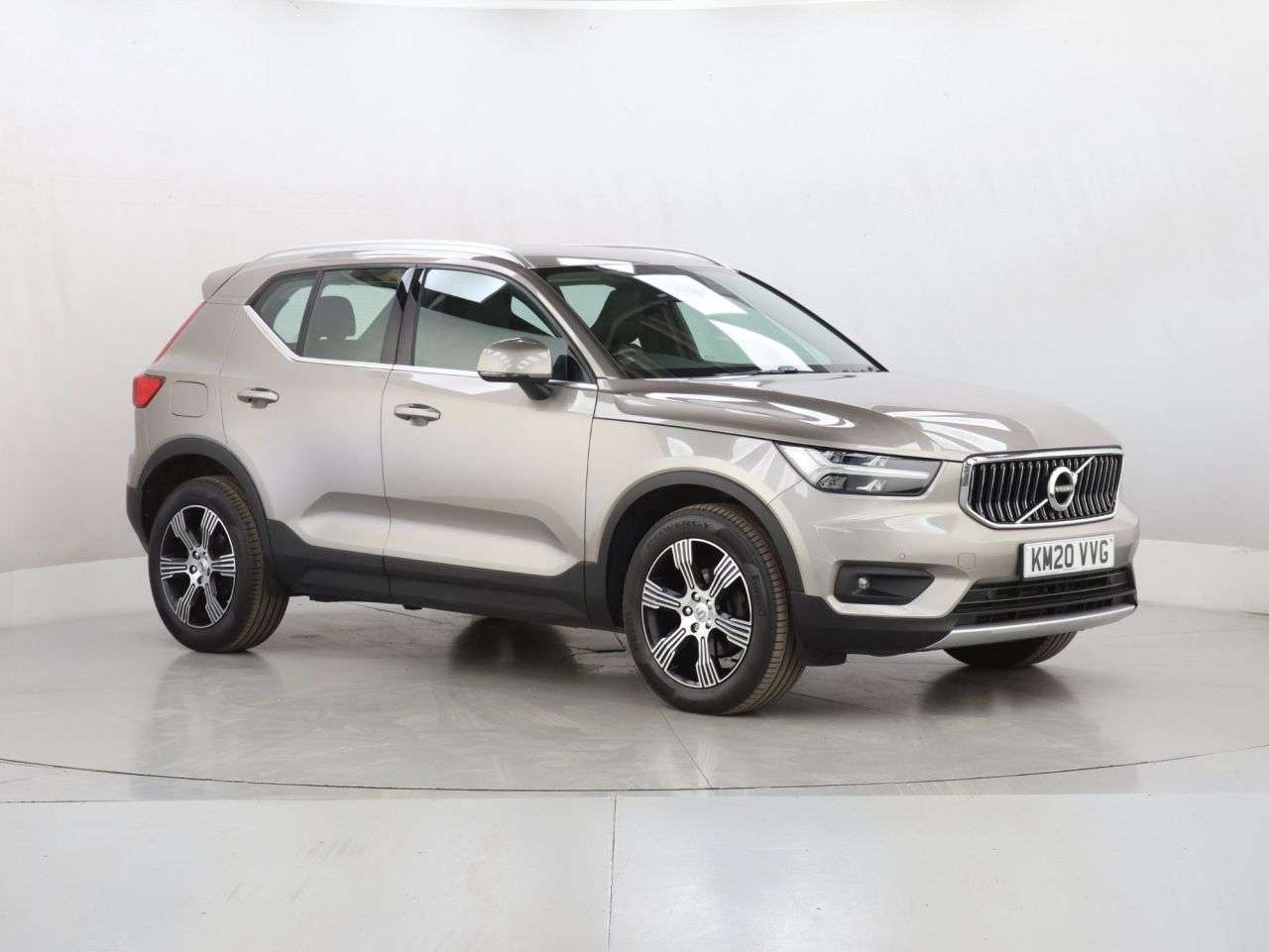 A 2020 VOLVO XC40 2.0 D3 Inscription SUV 5dr Diesel Auto Euro 6 (s/s) (150 ps) A 2020 VOLVO XC40 2.0 D3 Inscription SUV 5dr Diesel Auto Euro 6 (s/s) (150 ps)
