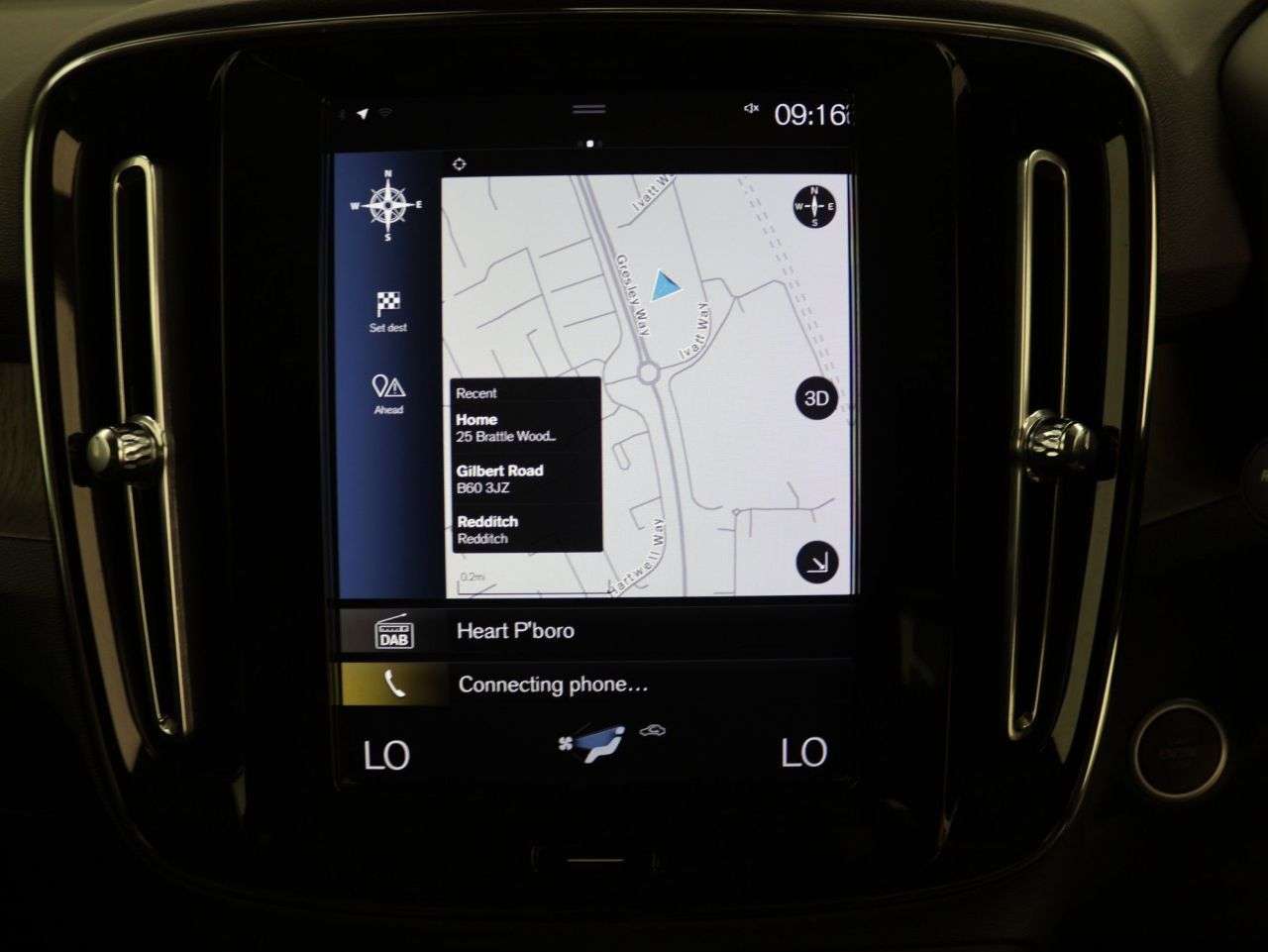 2020 VOLVO XC40 2020 VOLVO XC40