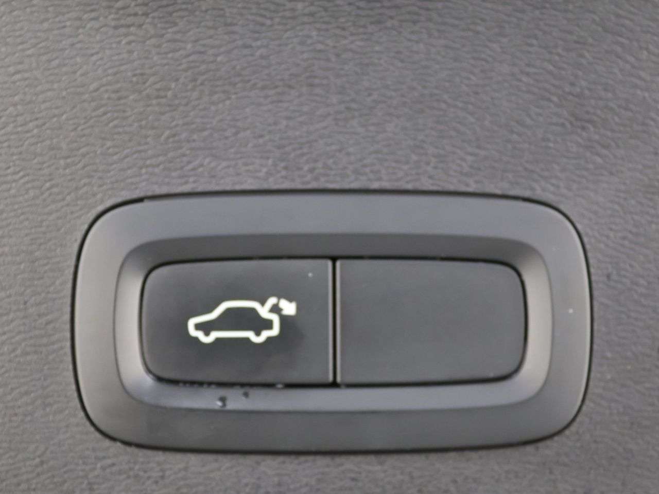 2020 VOLVO XC40 2020 VOLVO XC40