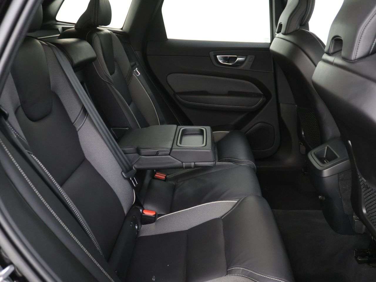 2020 VOLVO XC60 2020 VOLVO XC60