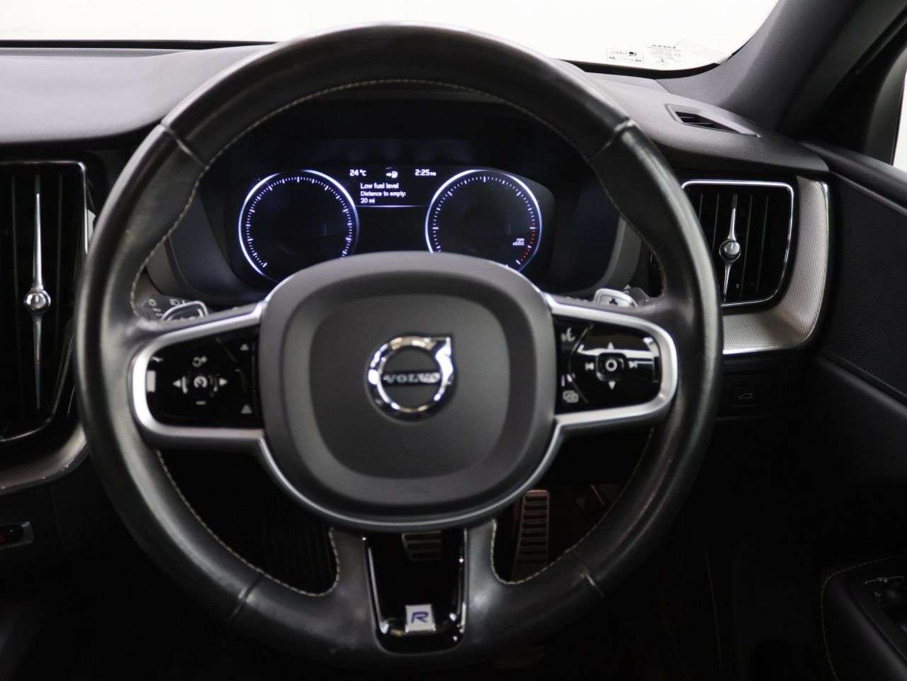 2020 VOLVO XC60 2020 VOLVO XC60